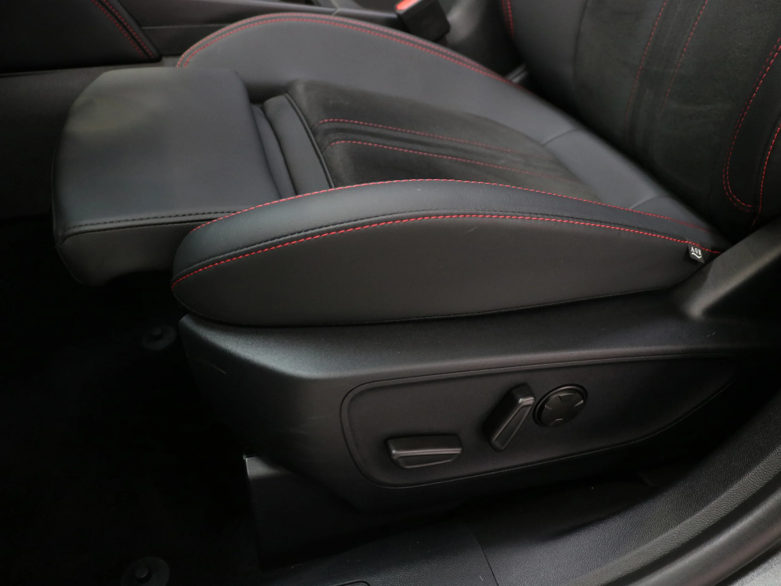 Ford Kuga 2.5 Duratec PHEV ST-Line X Auto 178 kW (243 CV) - Foto 9