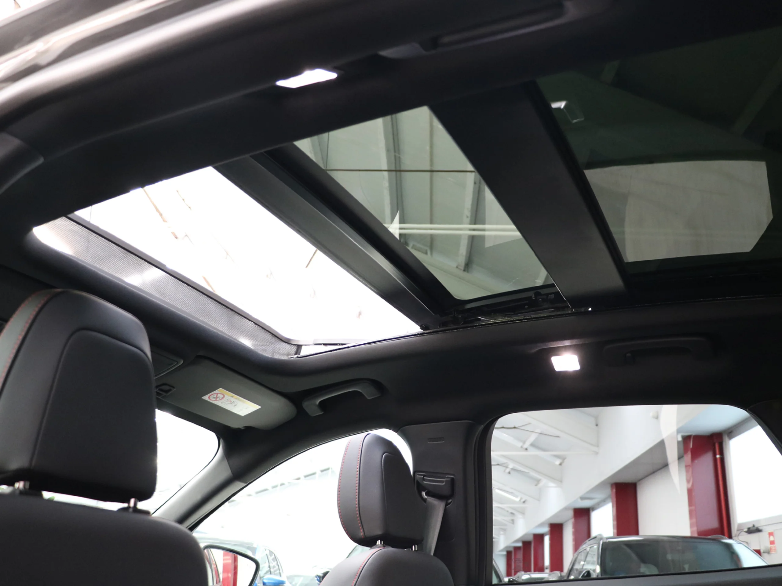 Ford Kuga 2.5 Duratec PHEV ST-Line X Auto 178 kW (243 CV) - Foto 12