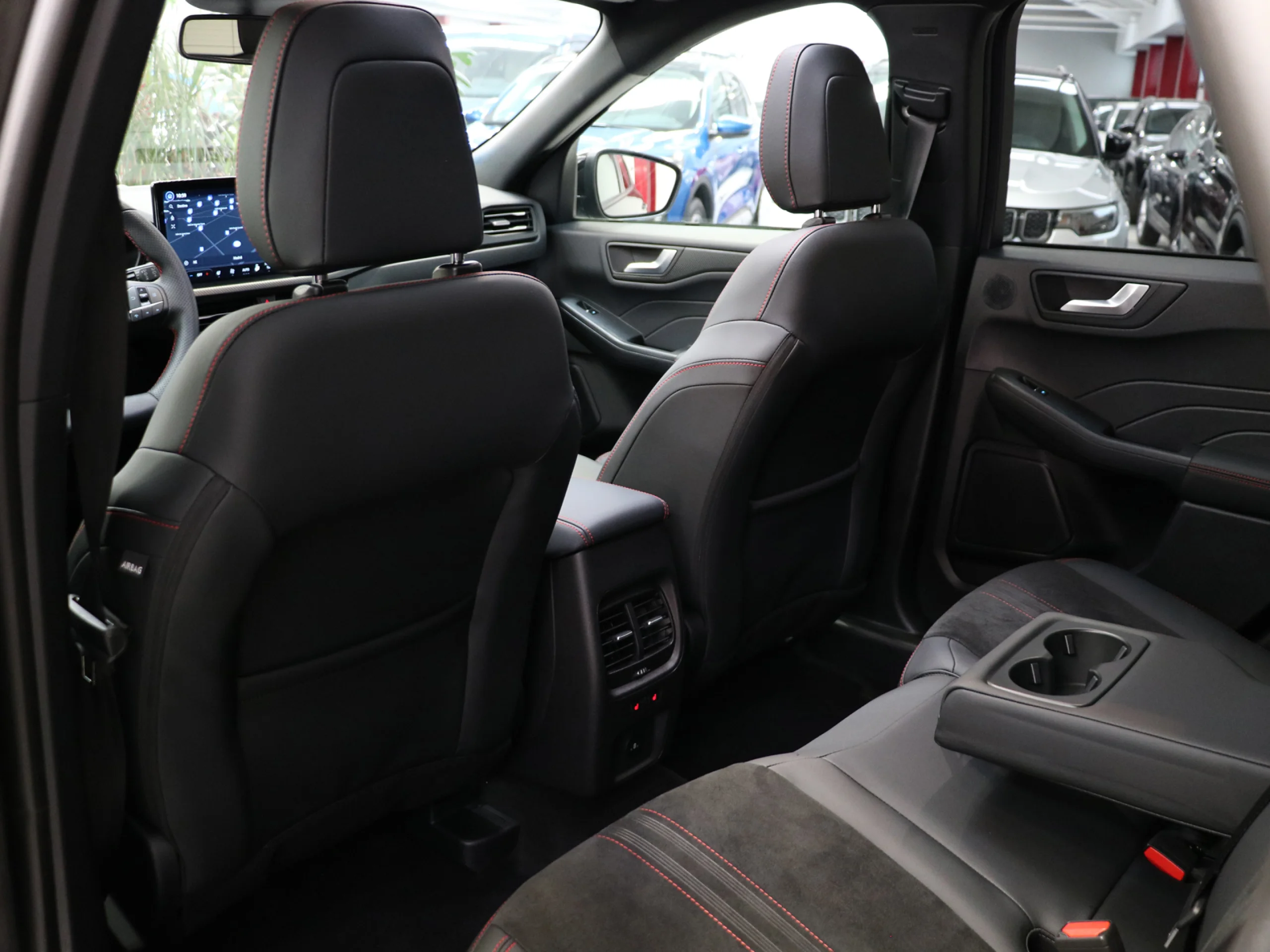 Ford Kuga 2.5 Duratec PHEV ST-Line X Auto 178 kW (243 CV) - Foto 13
