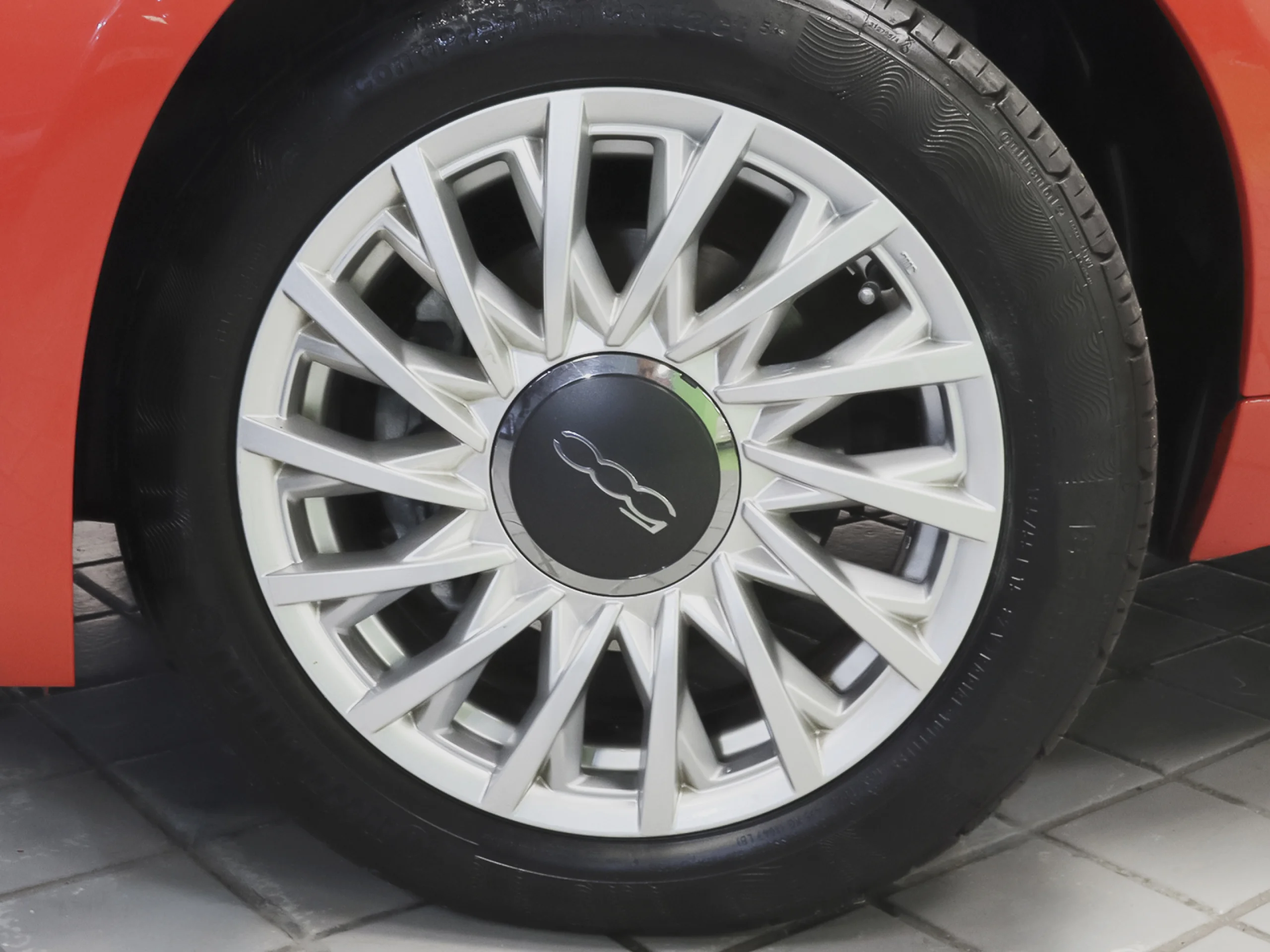 Fiat 500 1.2 8v Lounge 51 kW (69 CV) - Foto 18