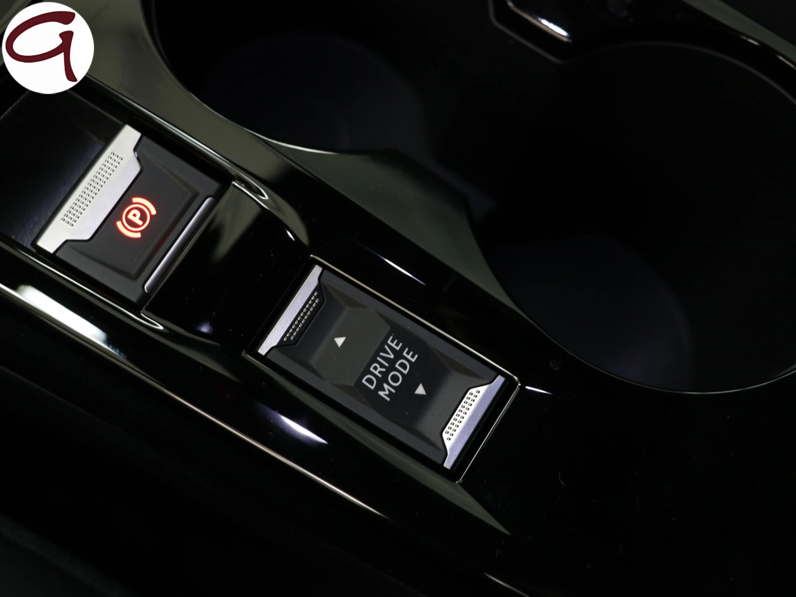 Peugeot E-2008 Eléctrico Allure Pack 100 kW (136 CV) - Foto 20