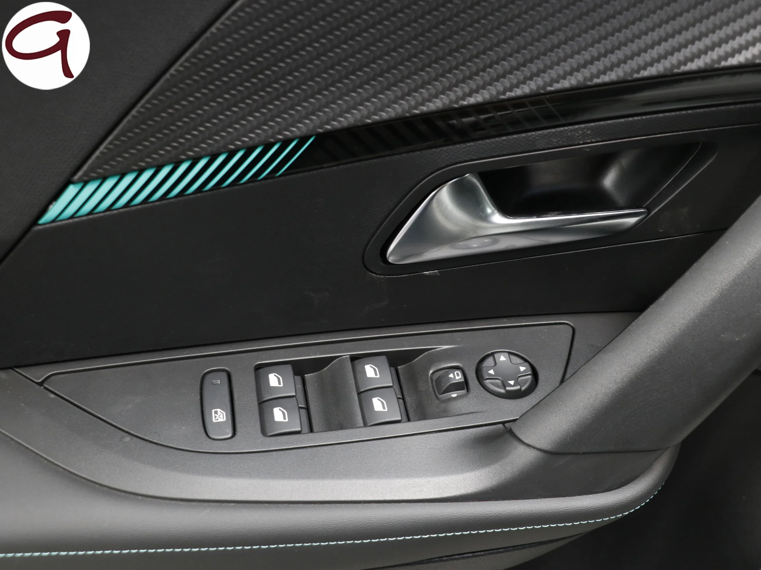 Peugeot E-2008 Eléctrico Allure Pack 100 kW (136 CV) - Foto 21