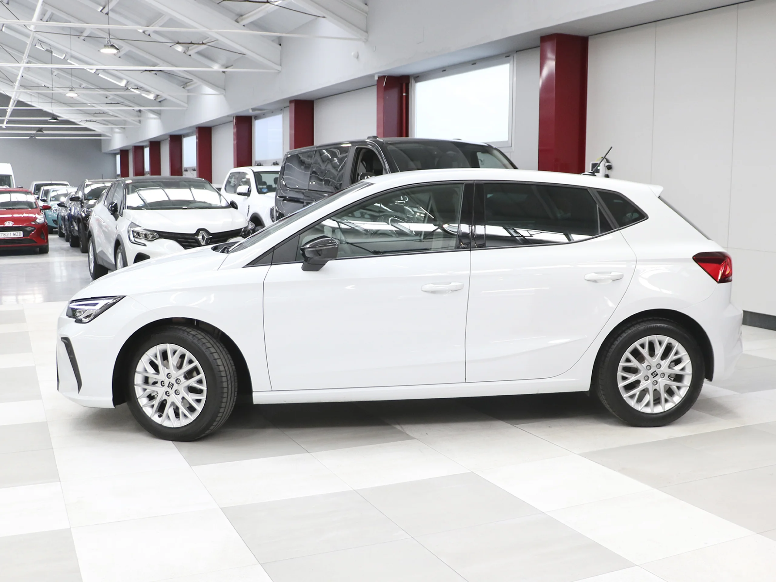 SEAT Ibiza 1.0 TSI FR Plus 85 kW (115 CV) - Foto 2