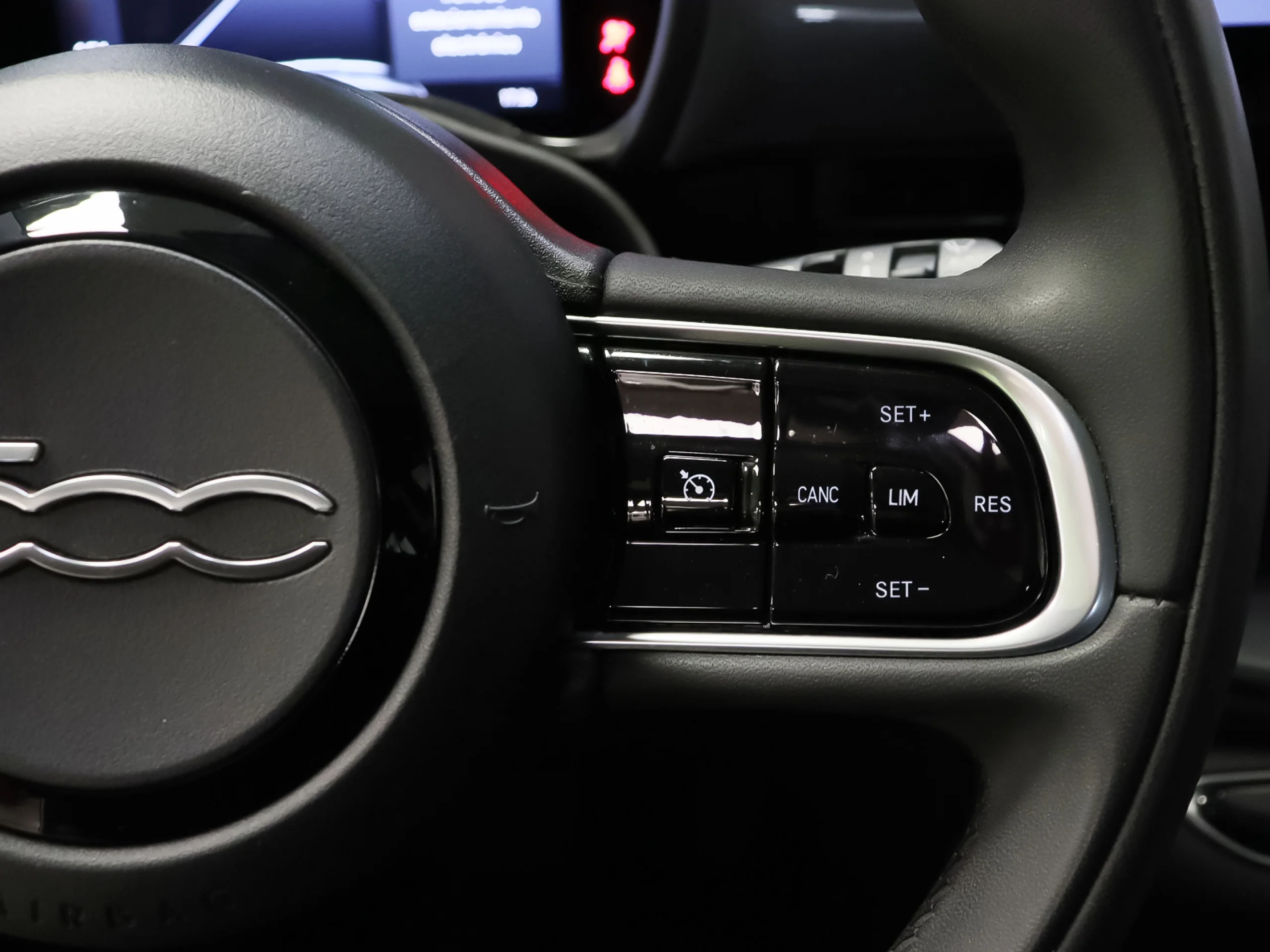 Fiat 500 Electrico Monotrim 320km 87 kW (118 CV) - Foto 14