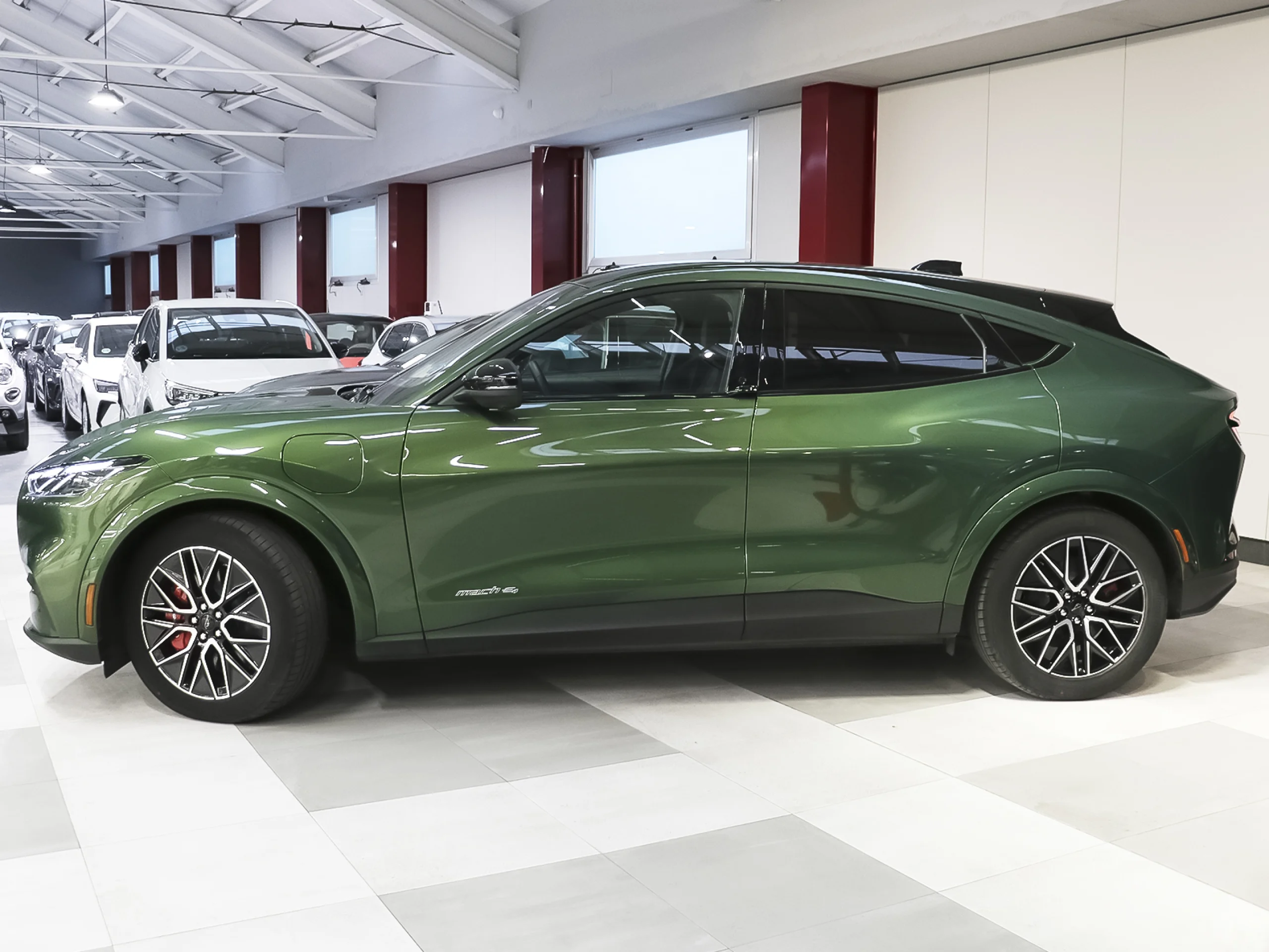 Ford Mustang Mach-E Rango Extendido Premium AWD 272 kW (370 CV) - Foto 2