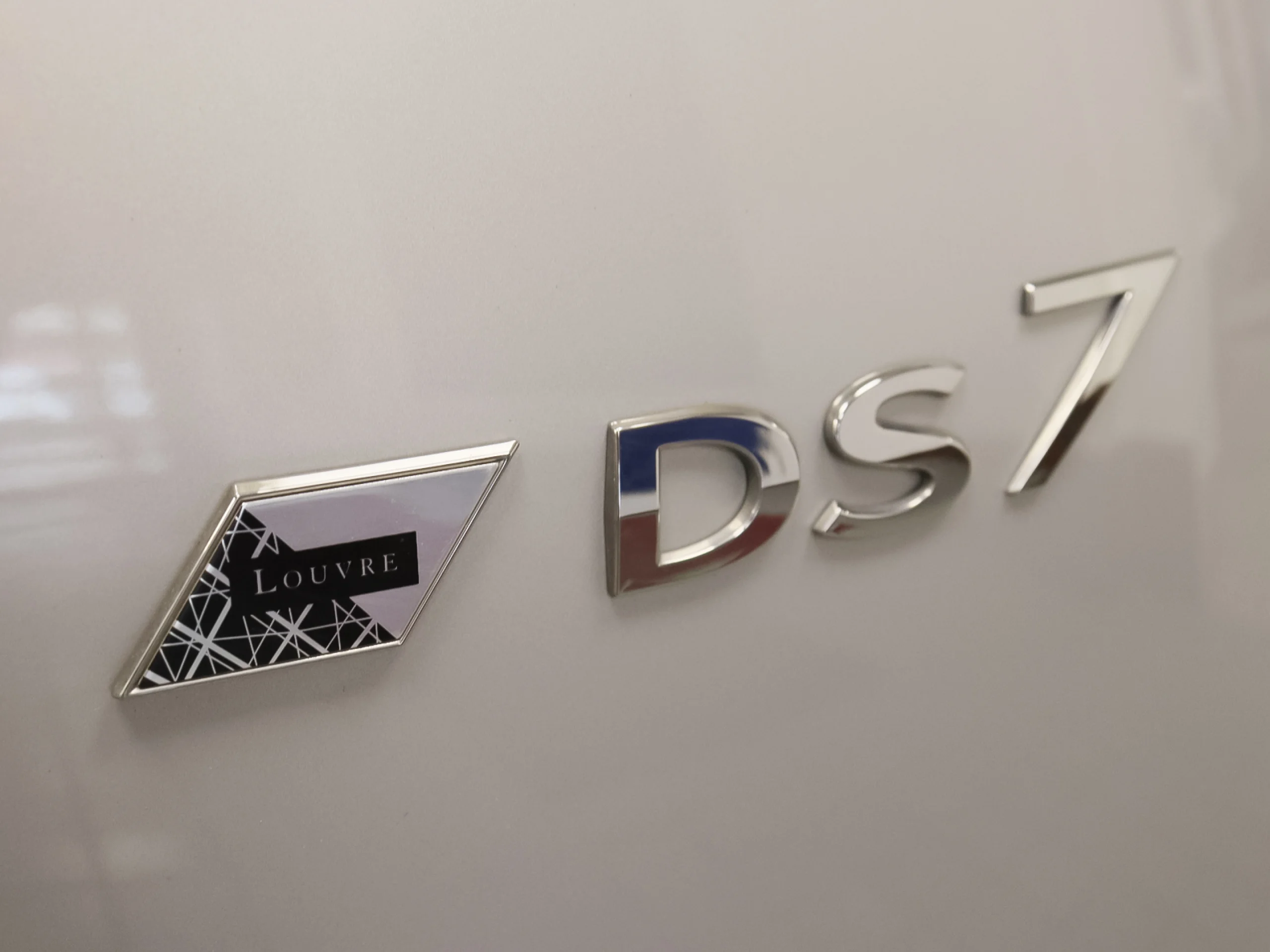 DS DS7 Crossback E-Tense 300 Louvre 4WD Auto 221 kW (300 CV) - Foto 33