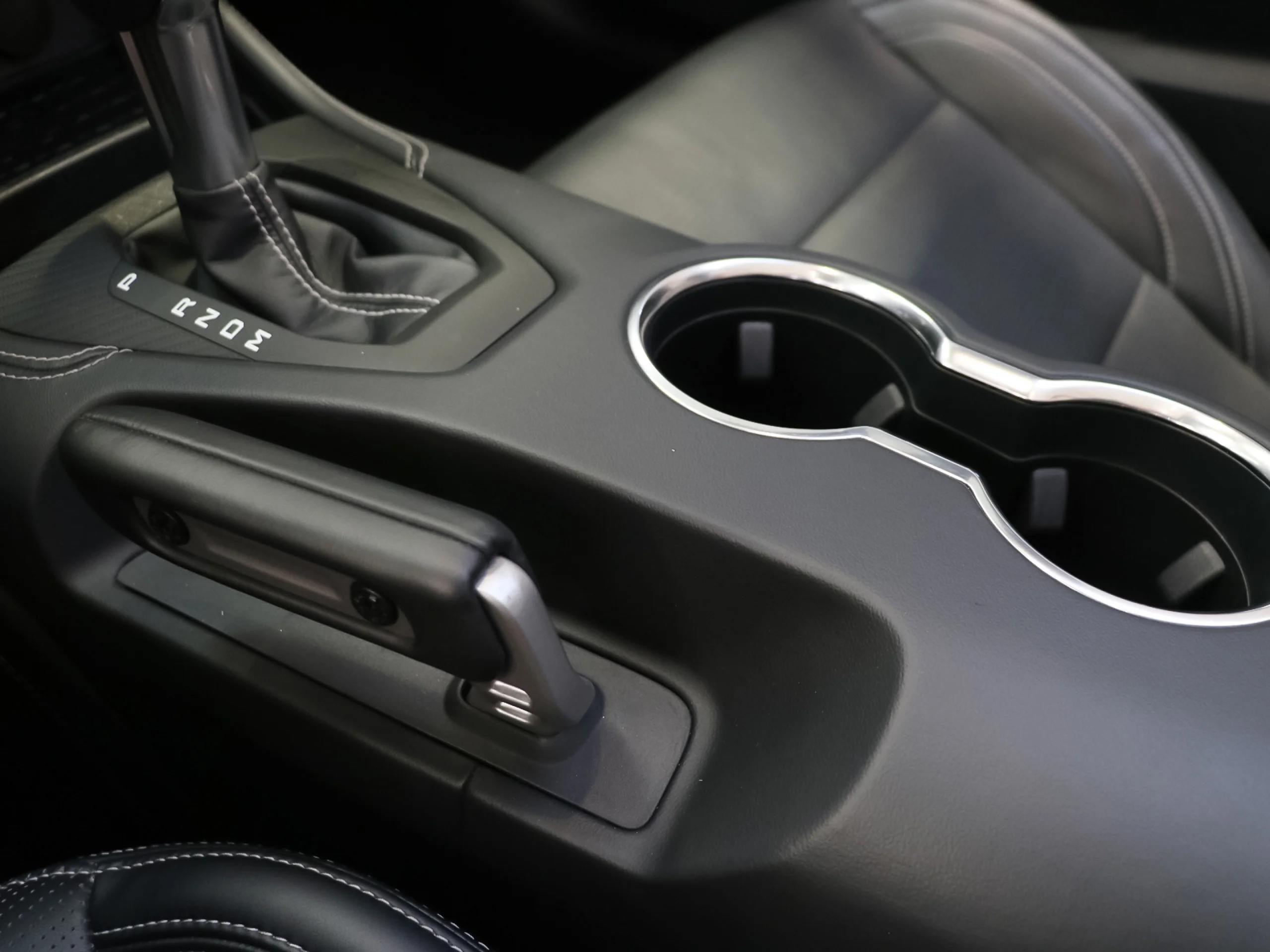 Ford Mustang 5.0 Ti-VCT V8 Convertible Mustang GT AT 331 kW (450 CV) - Foto 50