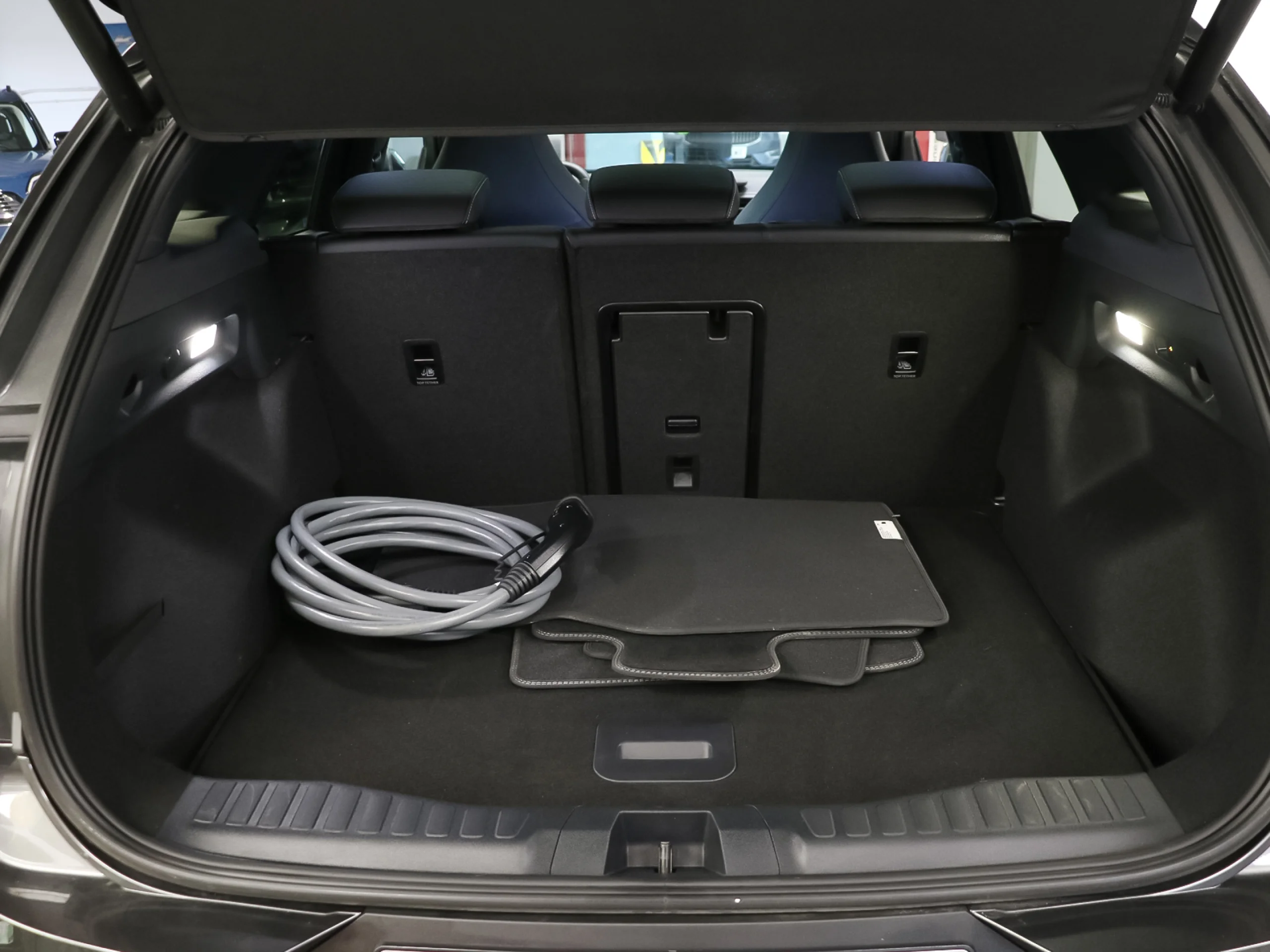 Ford Explorer CX740S Premium R. Ext. AWD 78kWh 250 kW (340 CV) - Foto 37