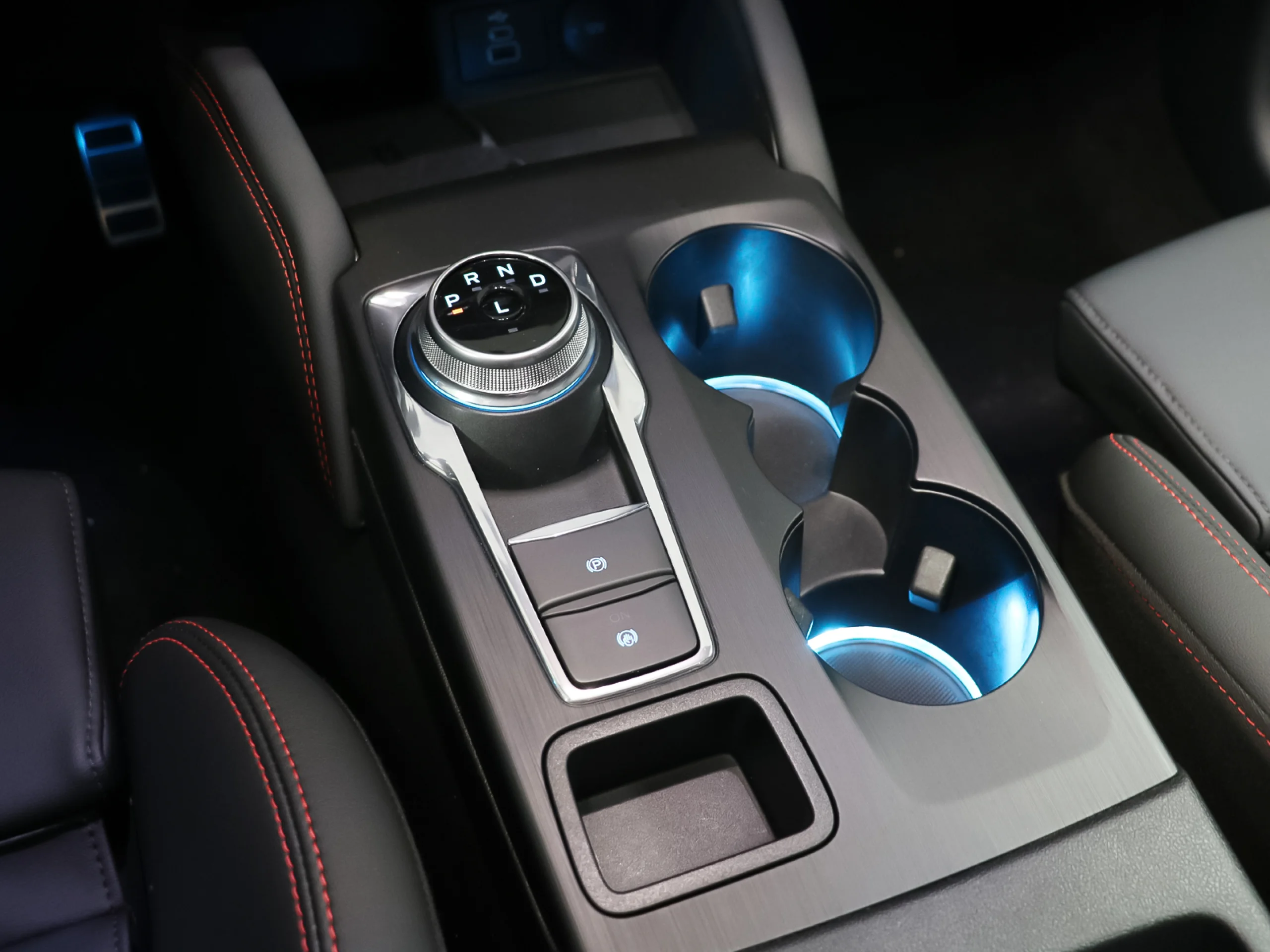 Ford Kuga 2.5 Duratec PHEV ST-Line X Auto 178 kW (243 CV) - Foto 25