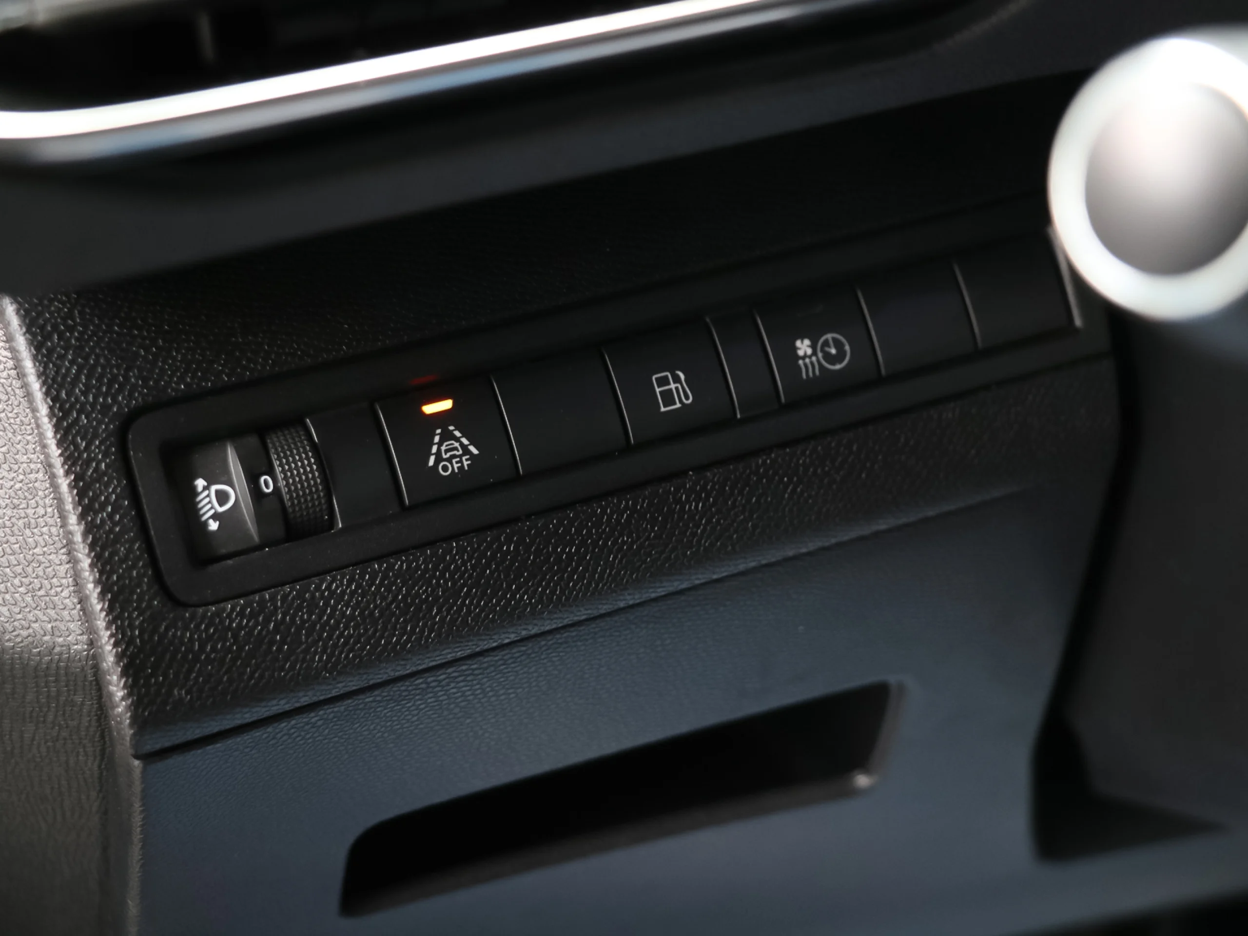 Peugeot 3008 Hybrid 225 Allure Pack e-EAT8 165 kW (225 CV) - Foto 31