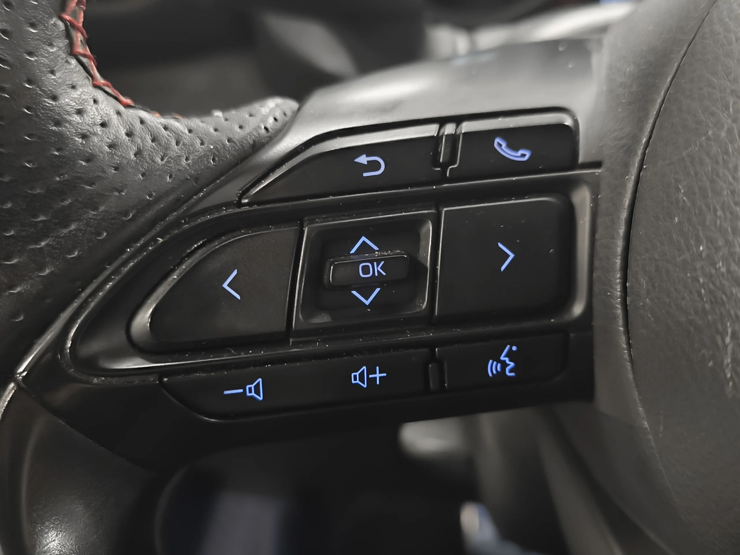 Toyota Yaris 1.5 120H GR-Sport 85 kW (116 CV) - Foto 6