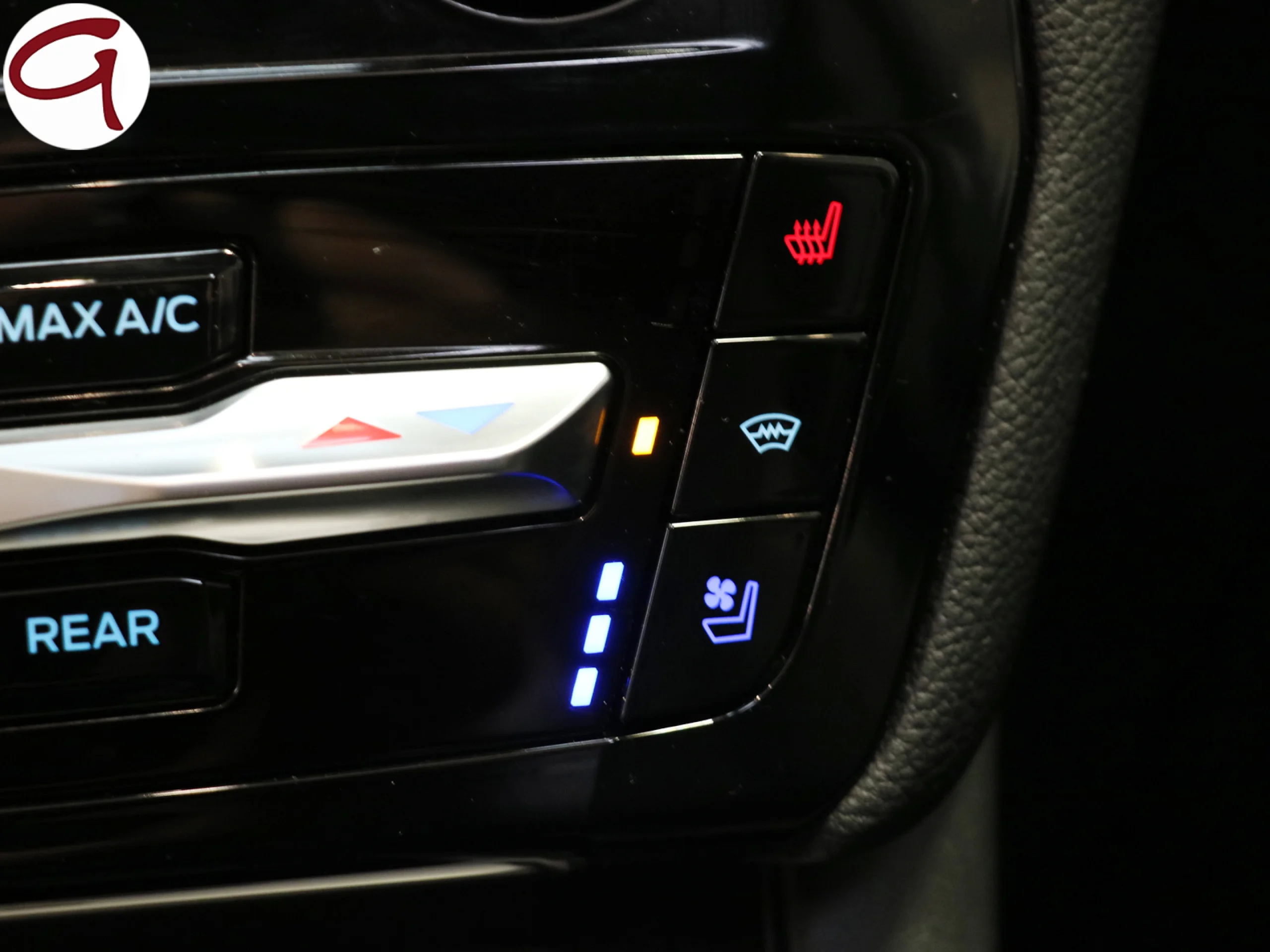 Ford Explorer 3.0 PHEV ST Line AWD 336 kW (457 CV) - Foto 25