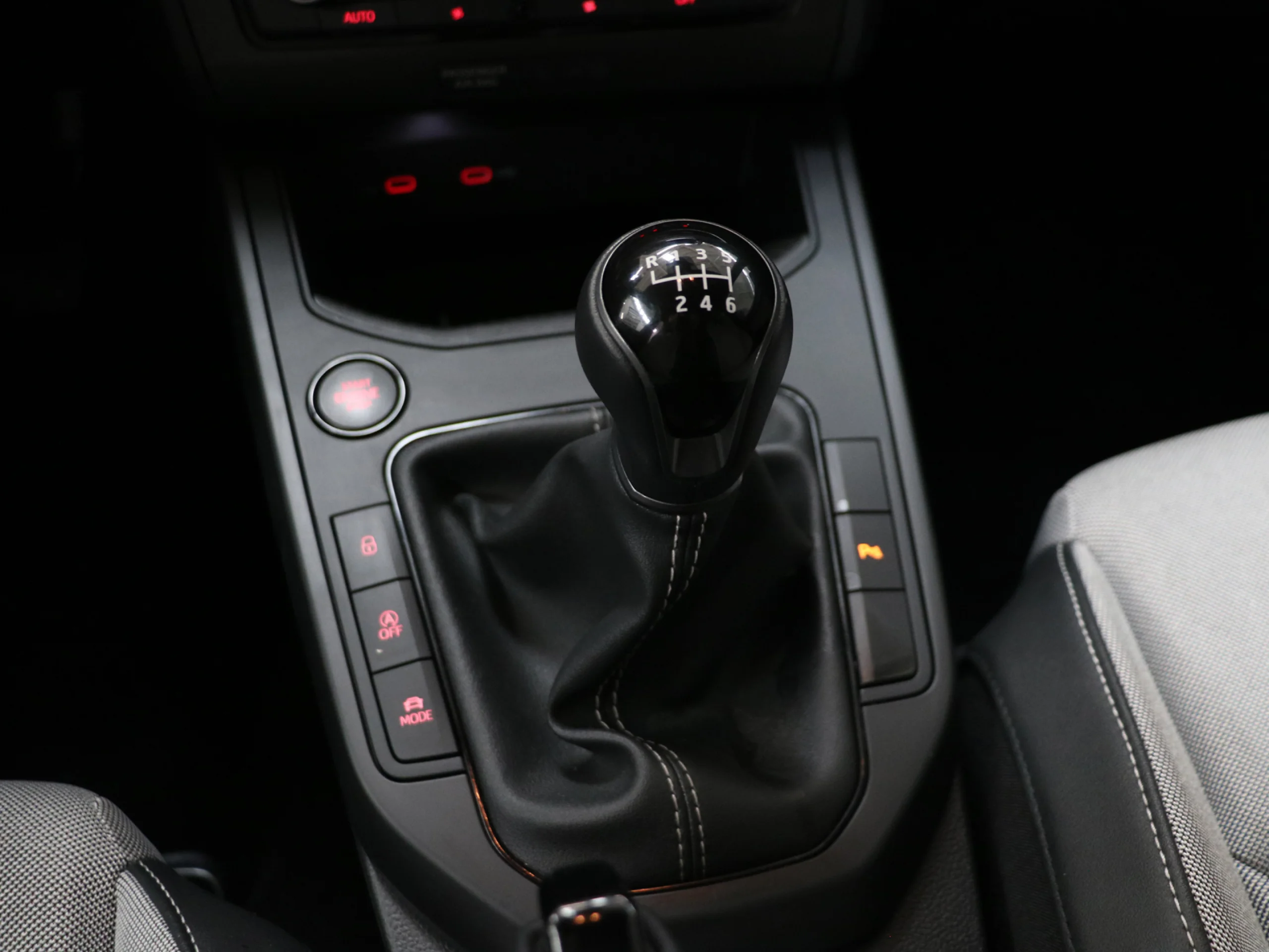 SEAT Ibiza 1.0 TSI S&S FR 85 kW (115 CV) - Foto 27