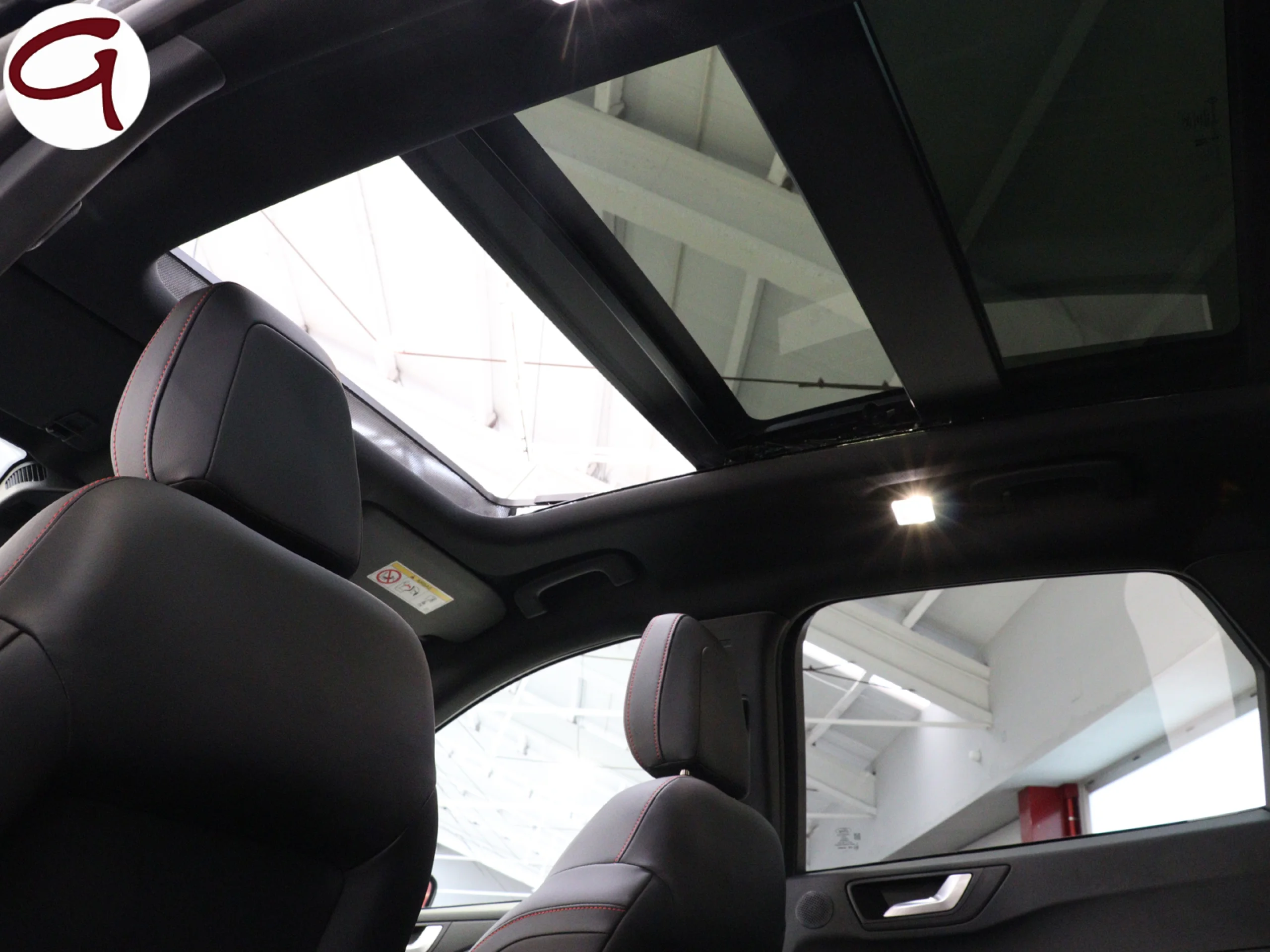 Ford Kuga 2.5 Duratec PHEV ST-Line X Auto 178 kW (243 CV) - Foto 11