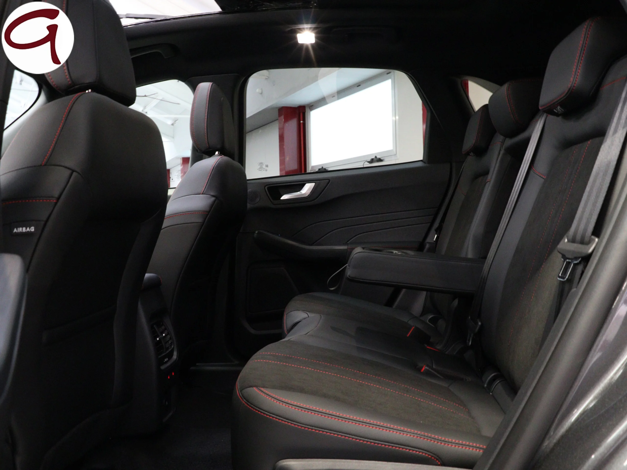 Ford Kuga 2.5 Duratec PHEV ST-Line X Auto 178 kW (243 CV) - Foto 13