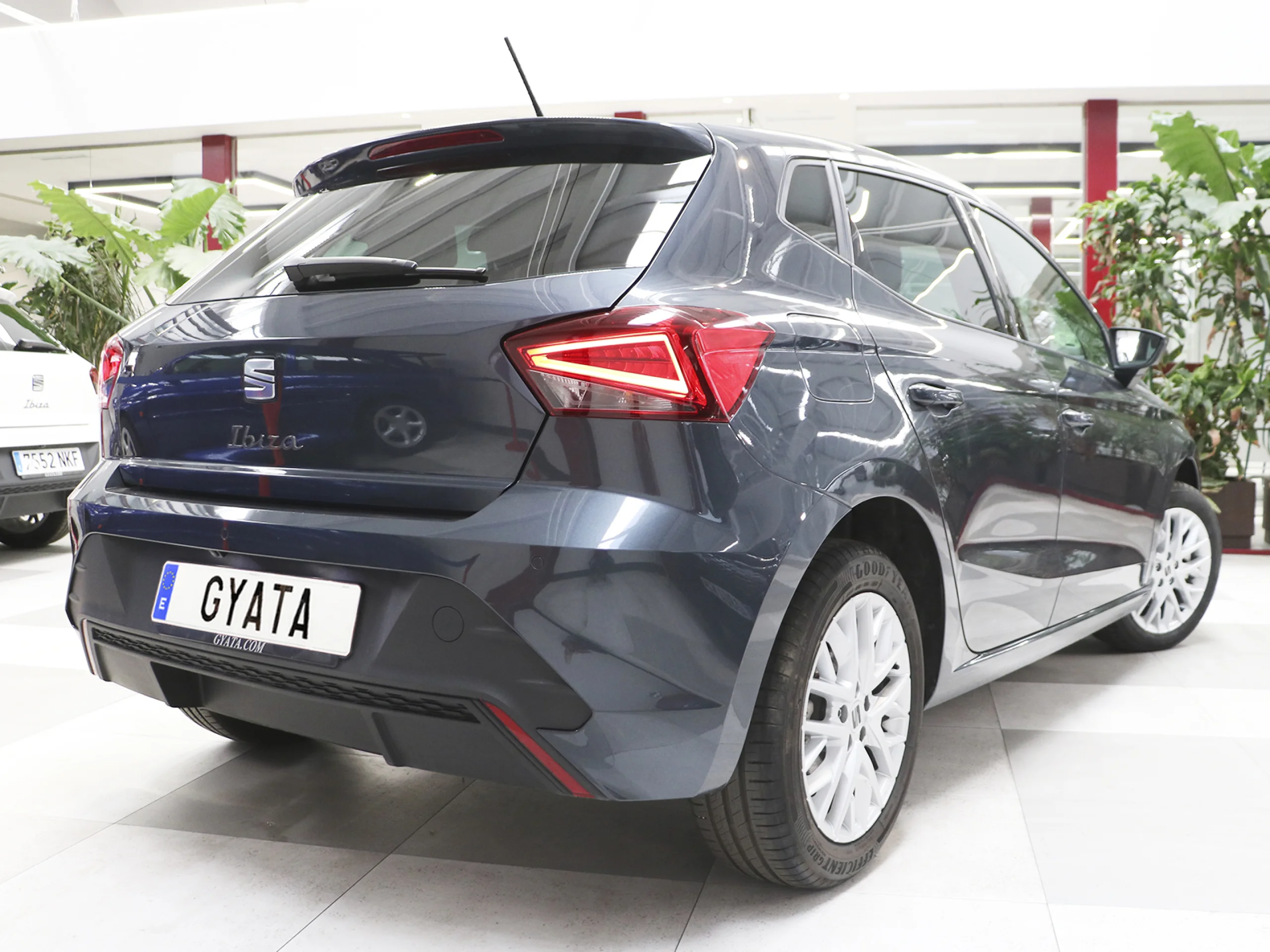 SEAT Ibiza 1.0 MPI S&S Style Plus 59 kW (80 CV) - Foto 3
