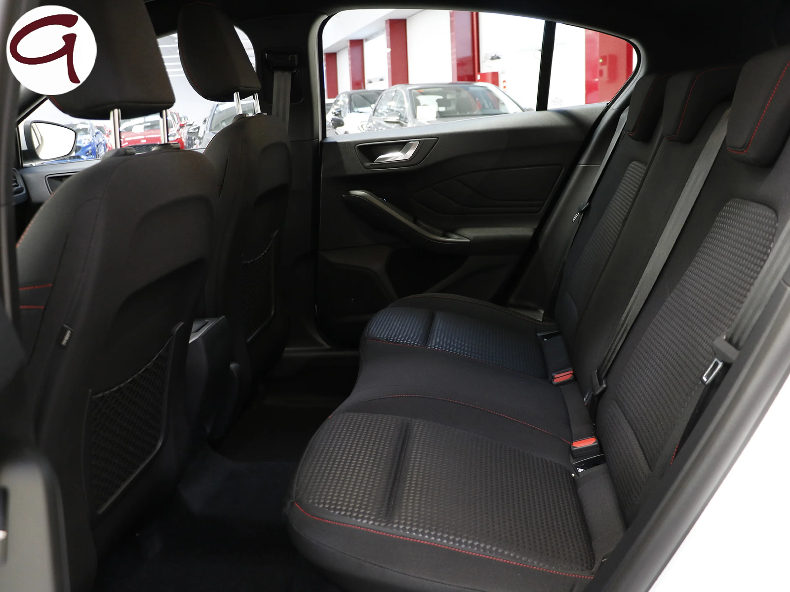 Ford Focus SportBreak 1.0 Ecoboost MHEV ST-Line 114 kW (155 CV) - Foto 8