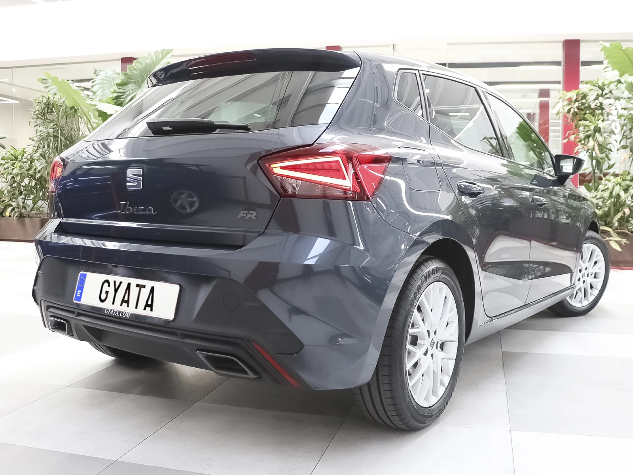 SEAT Ibiza 1.0 TSI S&S FR 85 kW (115 CV) - Foto 3