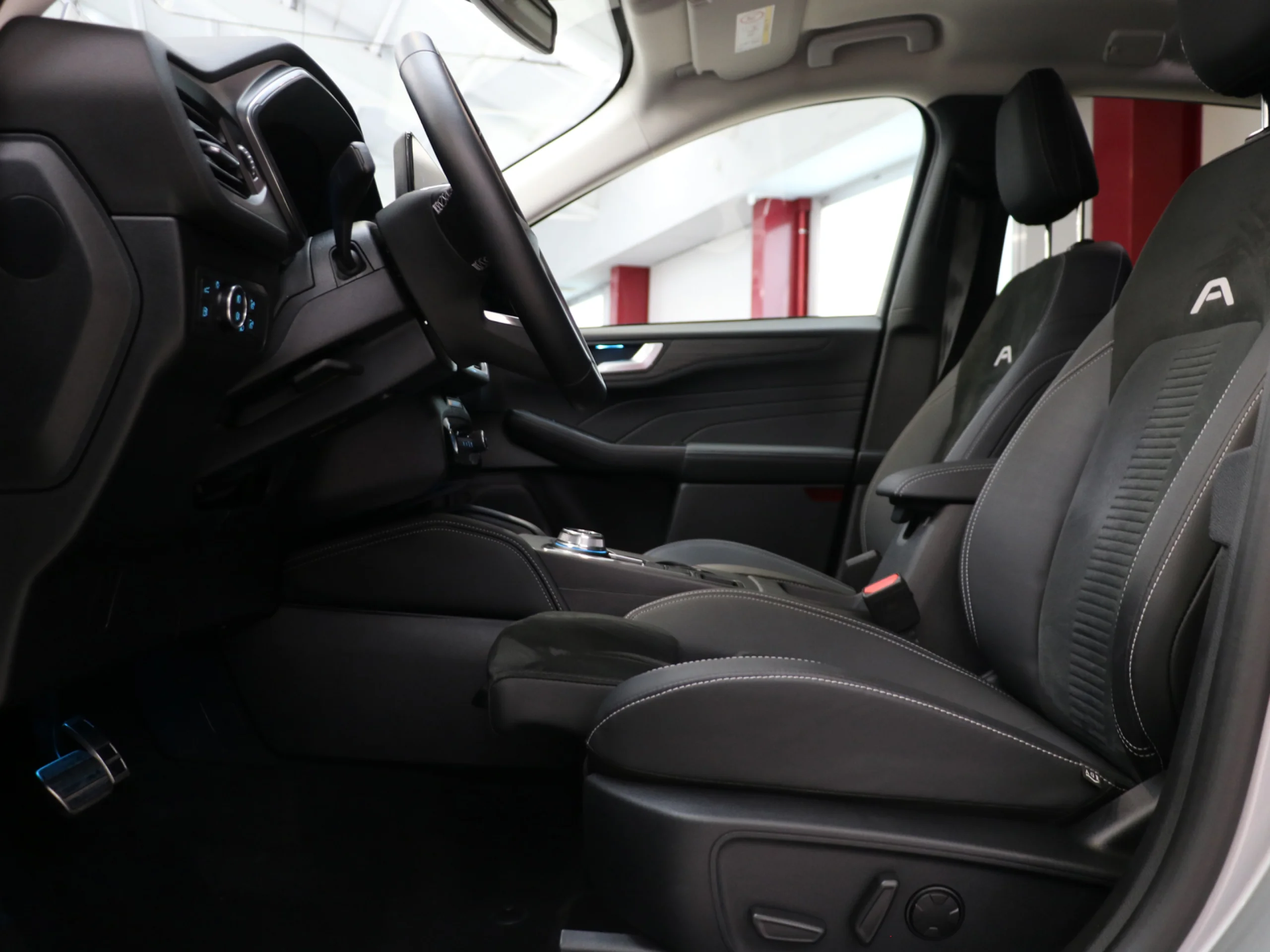 Ford Kuga 2.5 Duratec PHEV Active X 178 kW (243 CV) - Foto 7