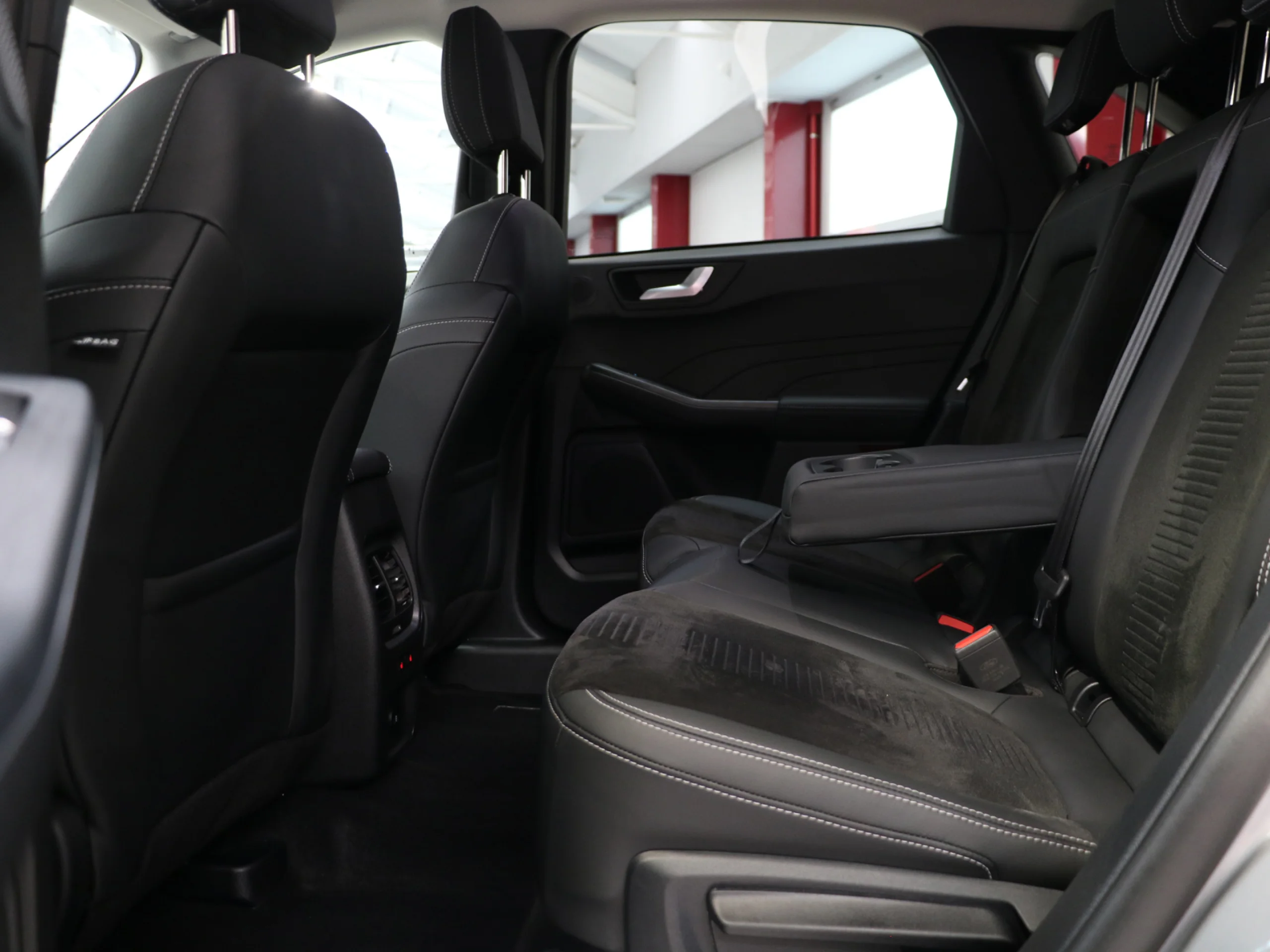 Ford Kuga 2.5 Duratec PHEV Active X 178 kW (243 CV) - Foto 8