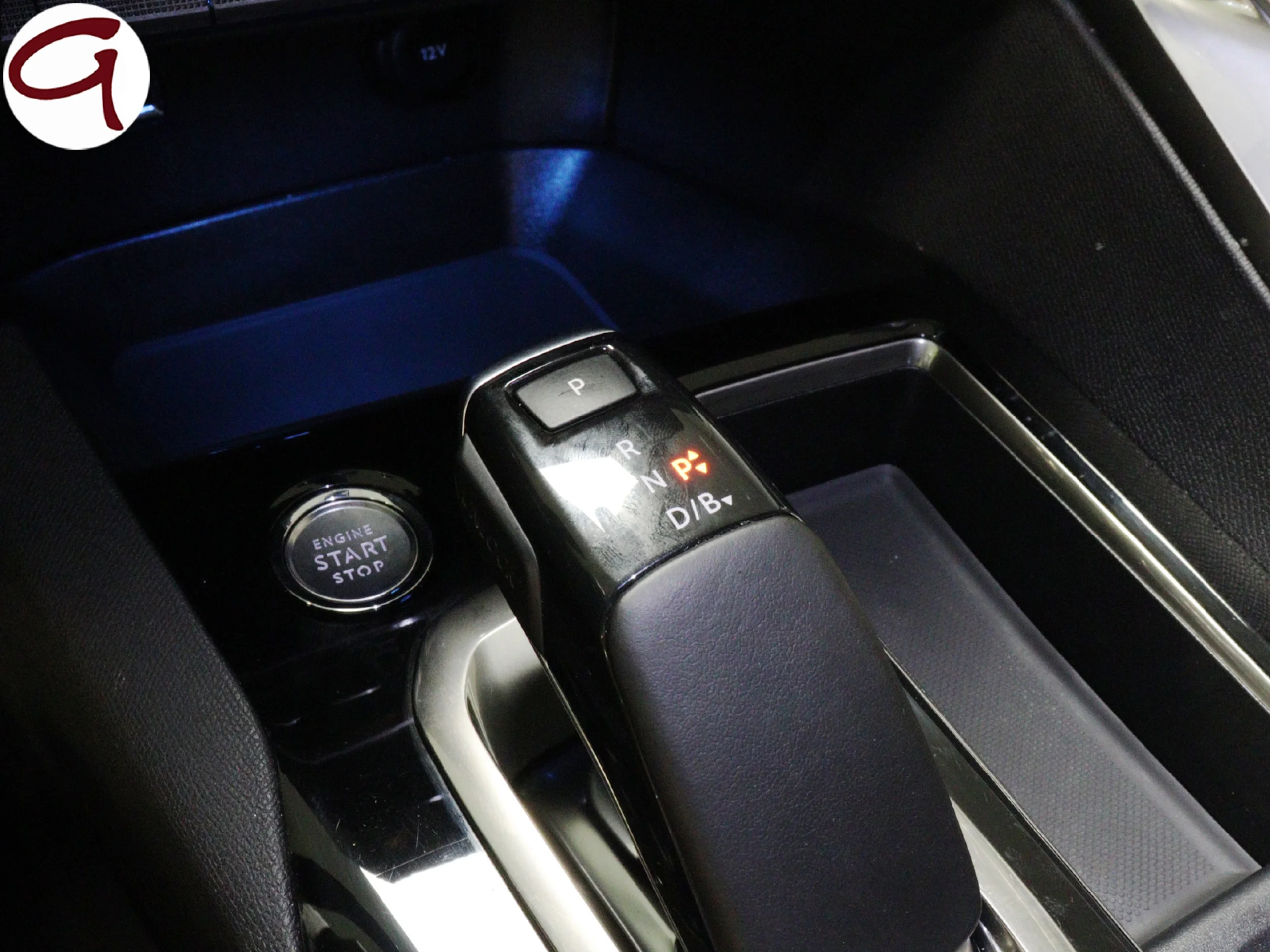 Peugeot 3008 Hybrid 180 Allure Pack e-EAT8 132 kW (180 CV) - Foto 25