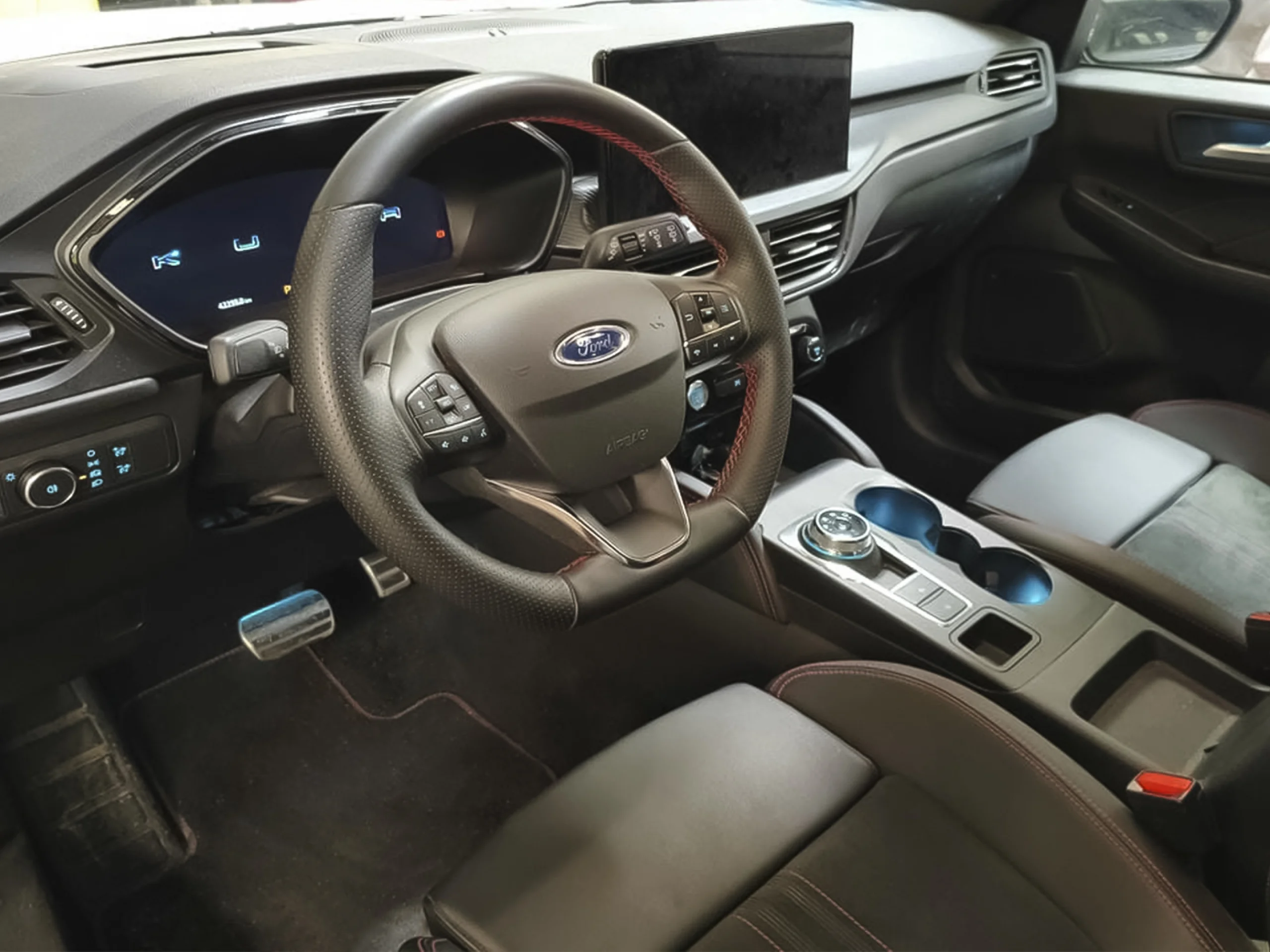 Ford Kuga 2.5 Duratec PHEV ST-Line X Auto 178 kW (243 CV) - Foto 3