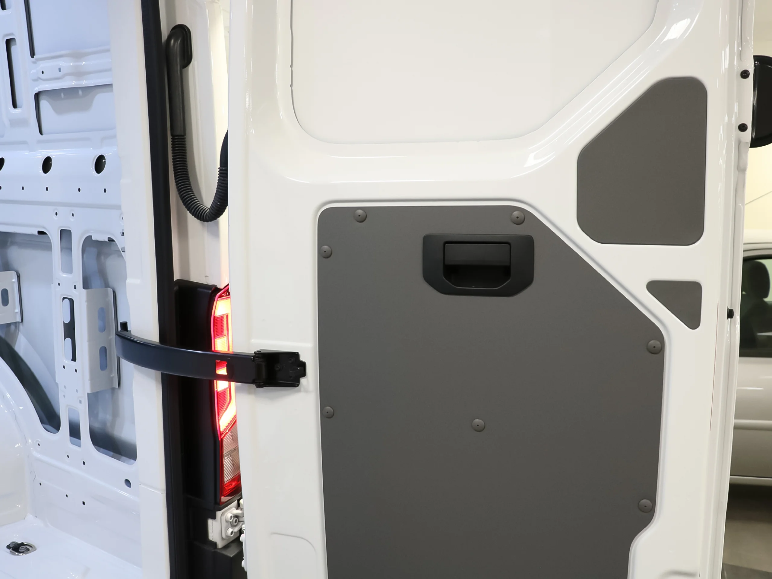 Volkswagen Crafter Furgon Batalla Media TN 2.0 TDI 103 kW (140 CV) 3.000 - Foto 36