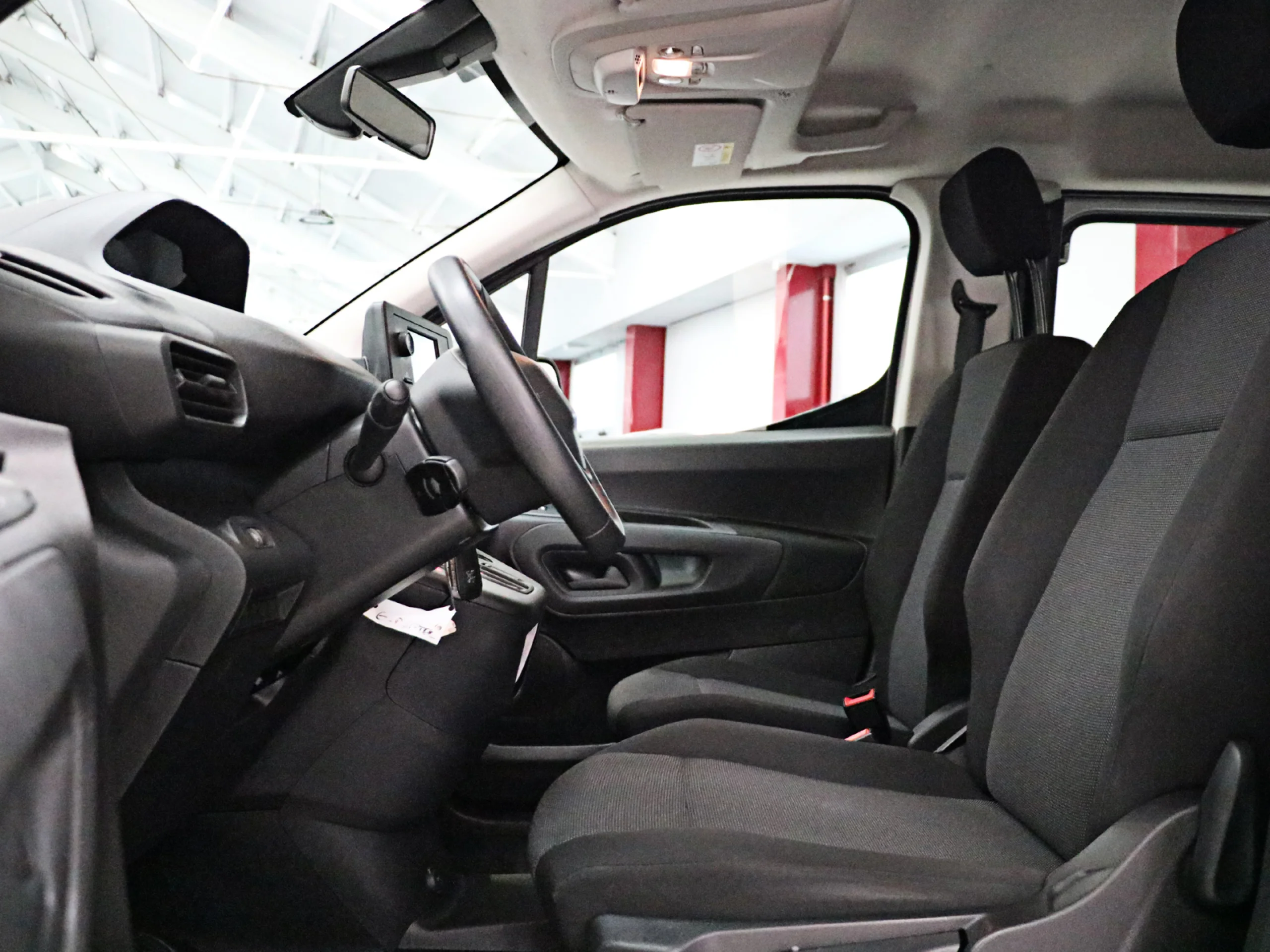 Peugeot E-Rifter Active Pack Standard 100 kW (136 CV) - Foto 8
