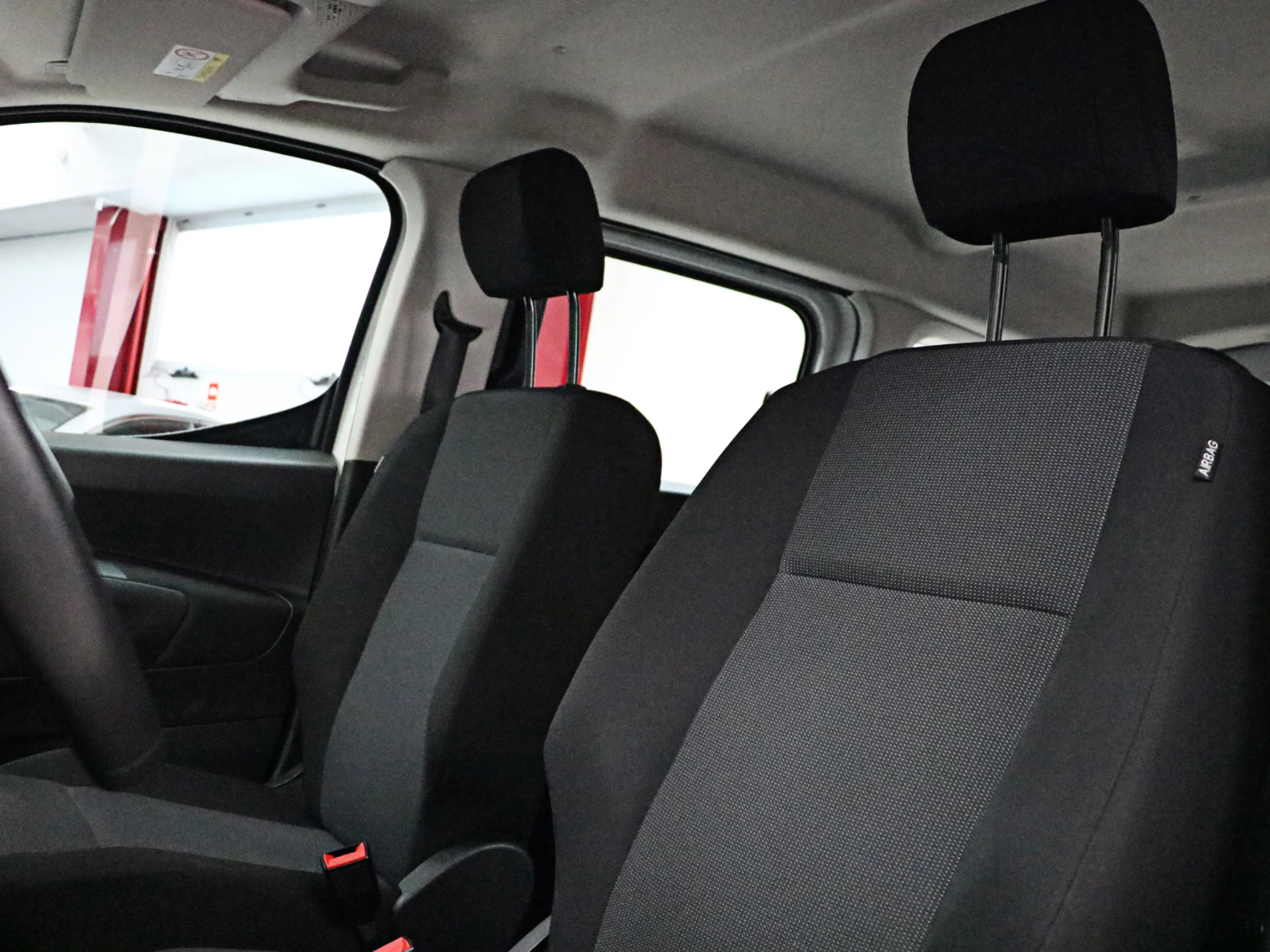 Peugeot E-Rifter Active Pack Standard 100 kW (136 CV) - Foto 9