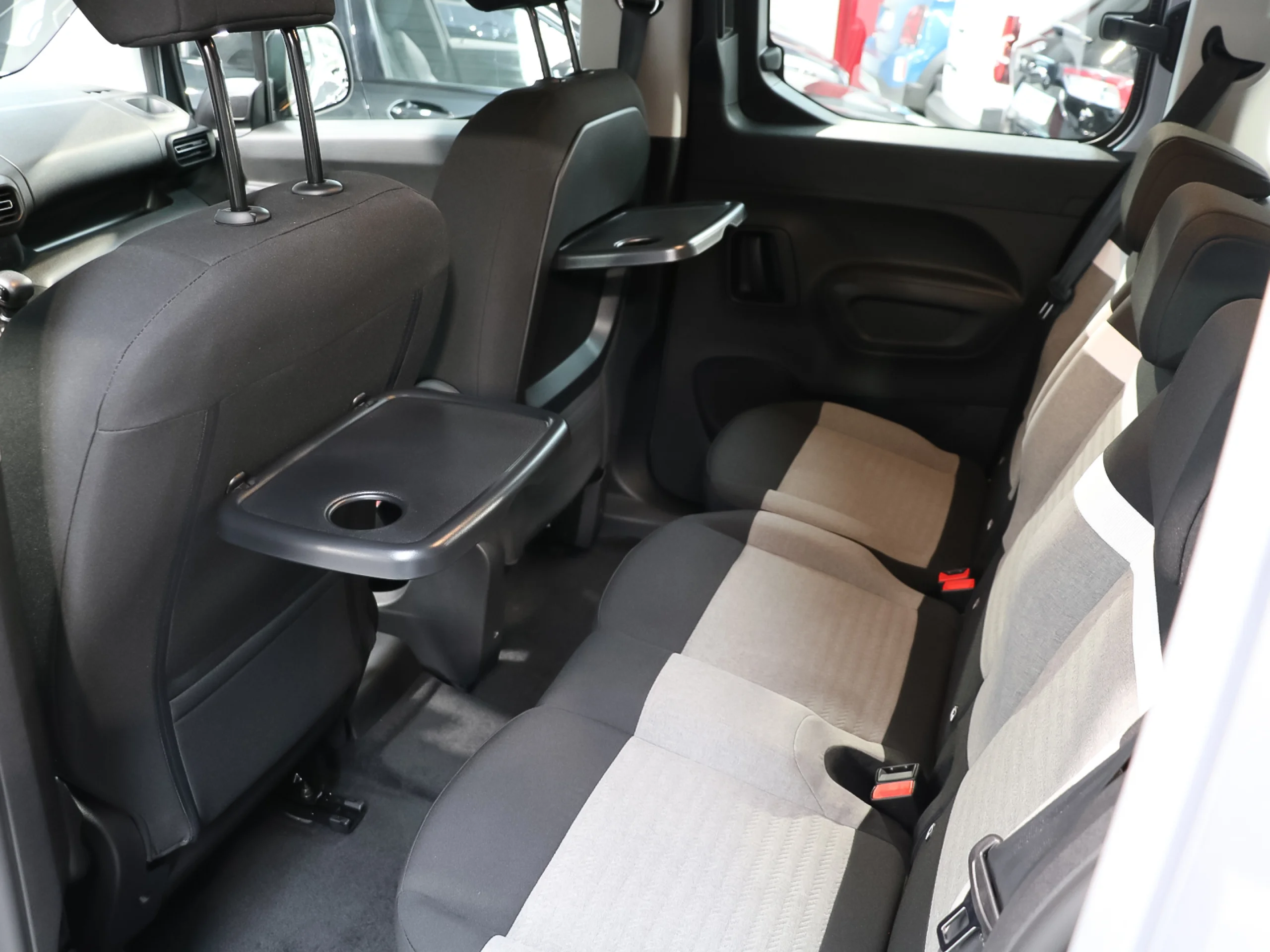 Citroen Berlingo BlueHDi 100 S&S Plus Talla XL 75 kW (102 CV) - Foto 8