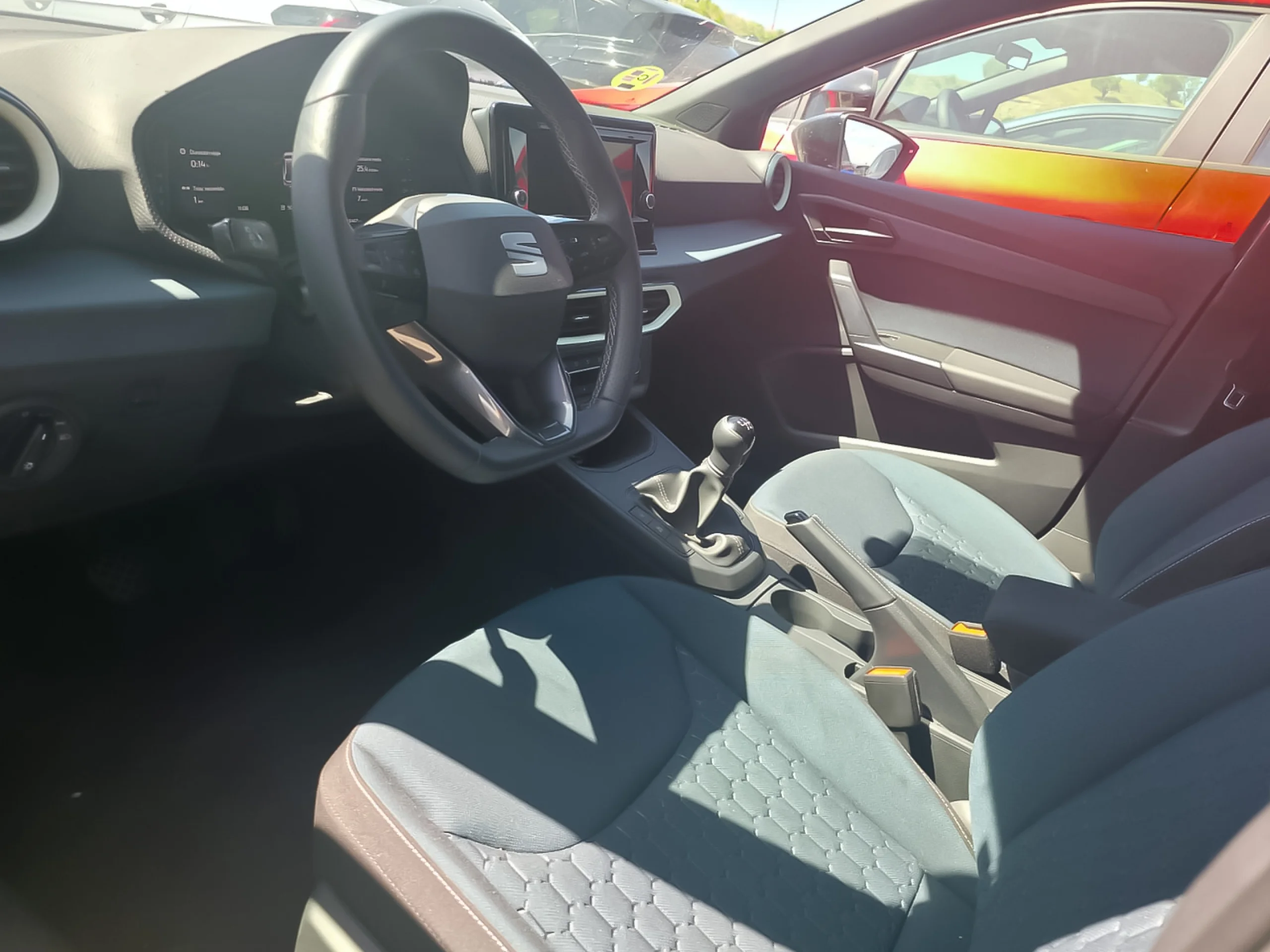 SEAT Ibiza 1.0 TSI Style Plus 85 kW (115 CV) - Foto 3