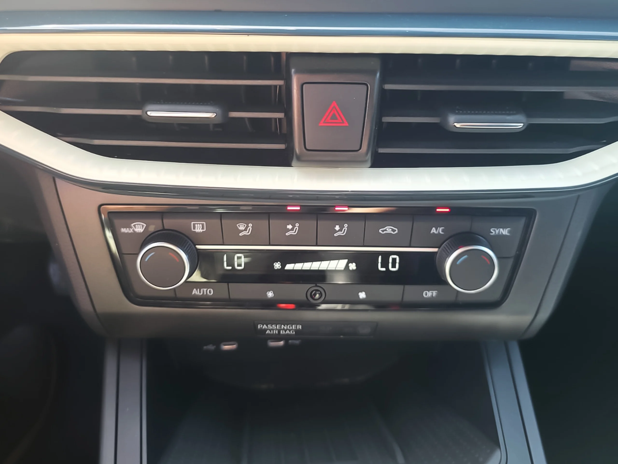 SEAT Ibiza 1.0 TSI Style Plus 85 kW (115 CV) - Foto 6