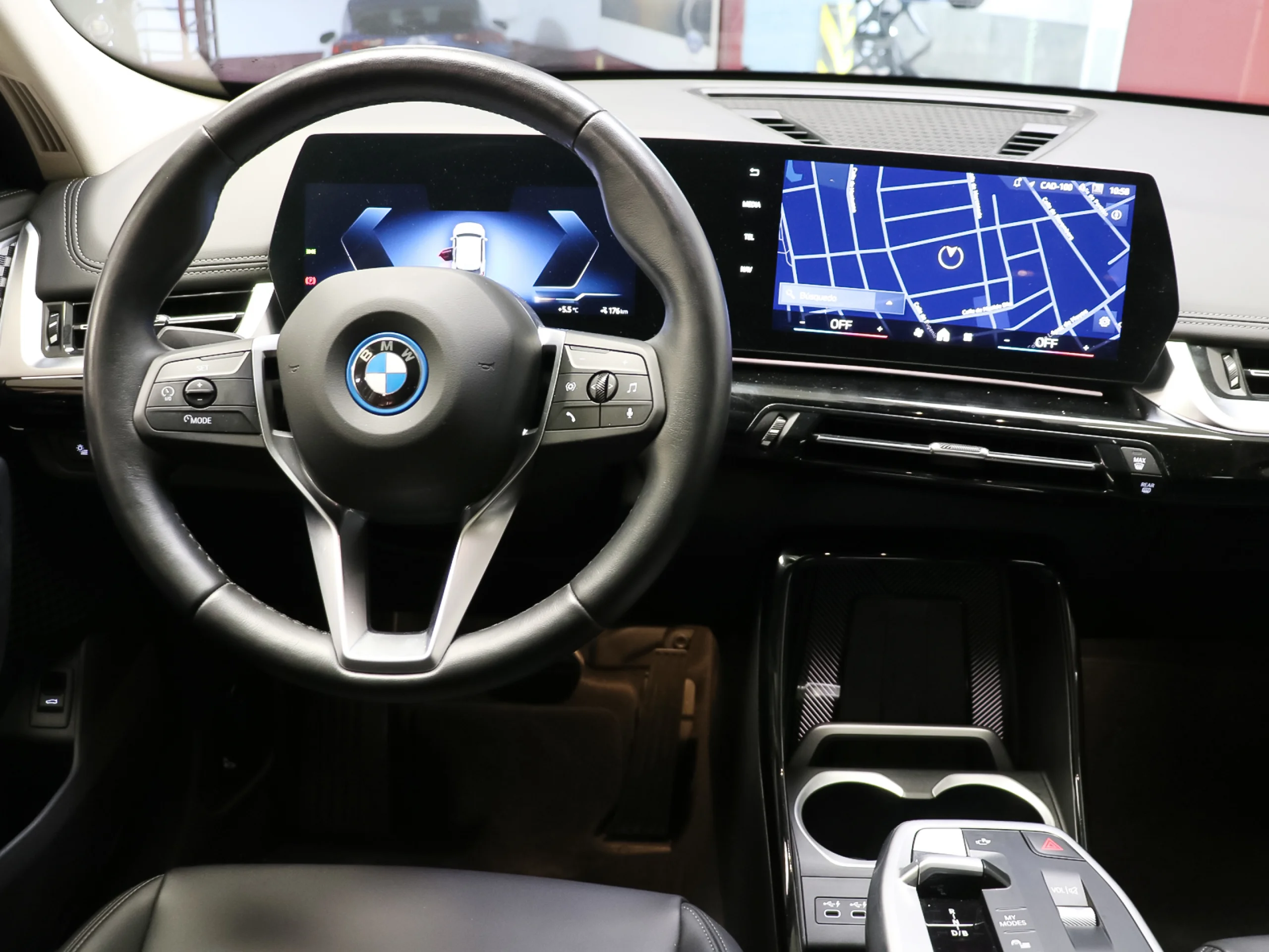 BMW IX1 eDrive20 150 kW (204 CV) - Foto 12