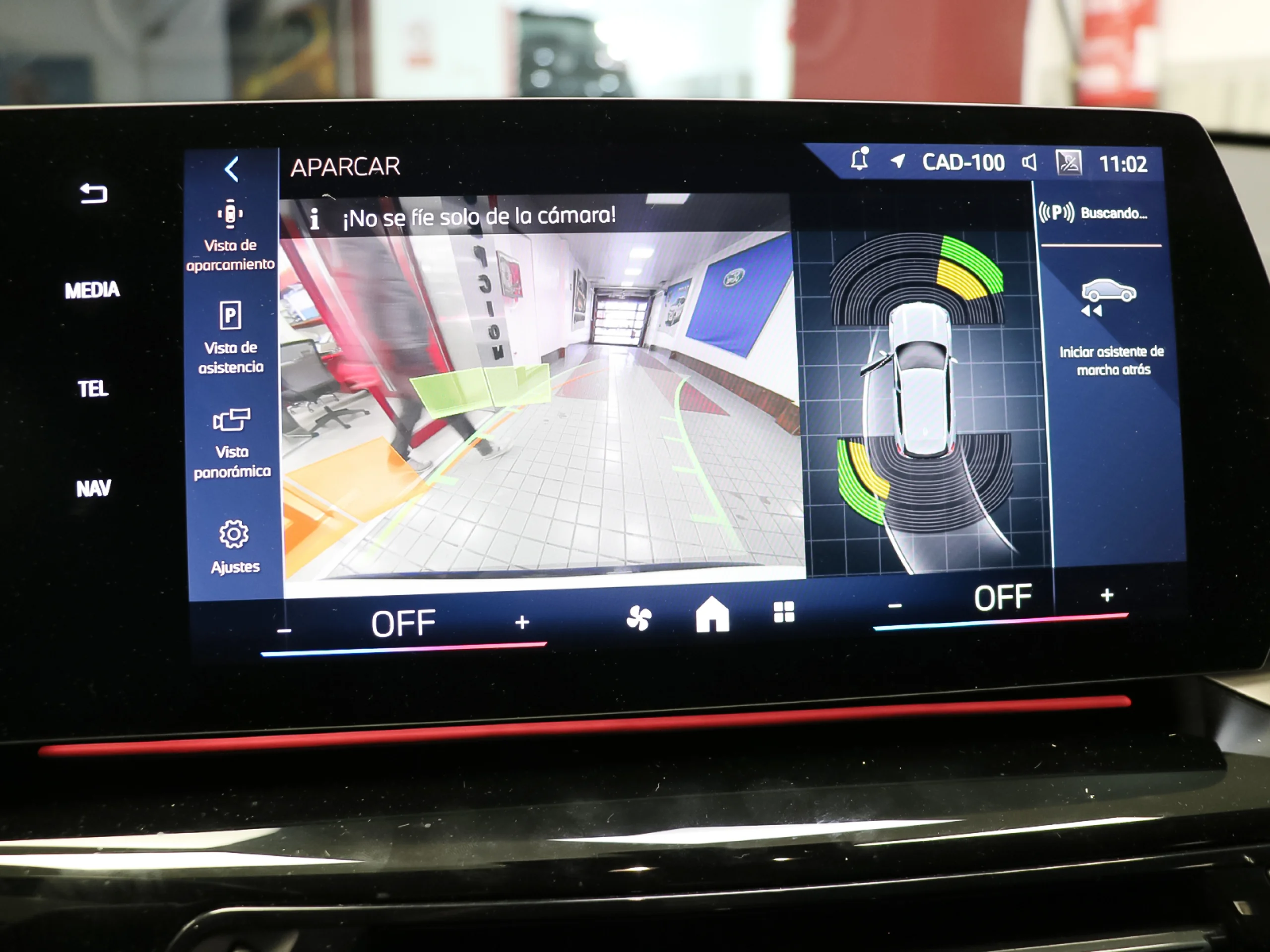 BMW IX1 eDrive20 150 kW (204 CV) - Foto 16