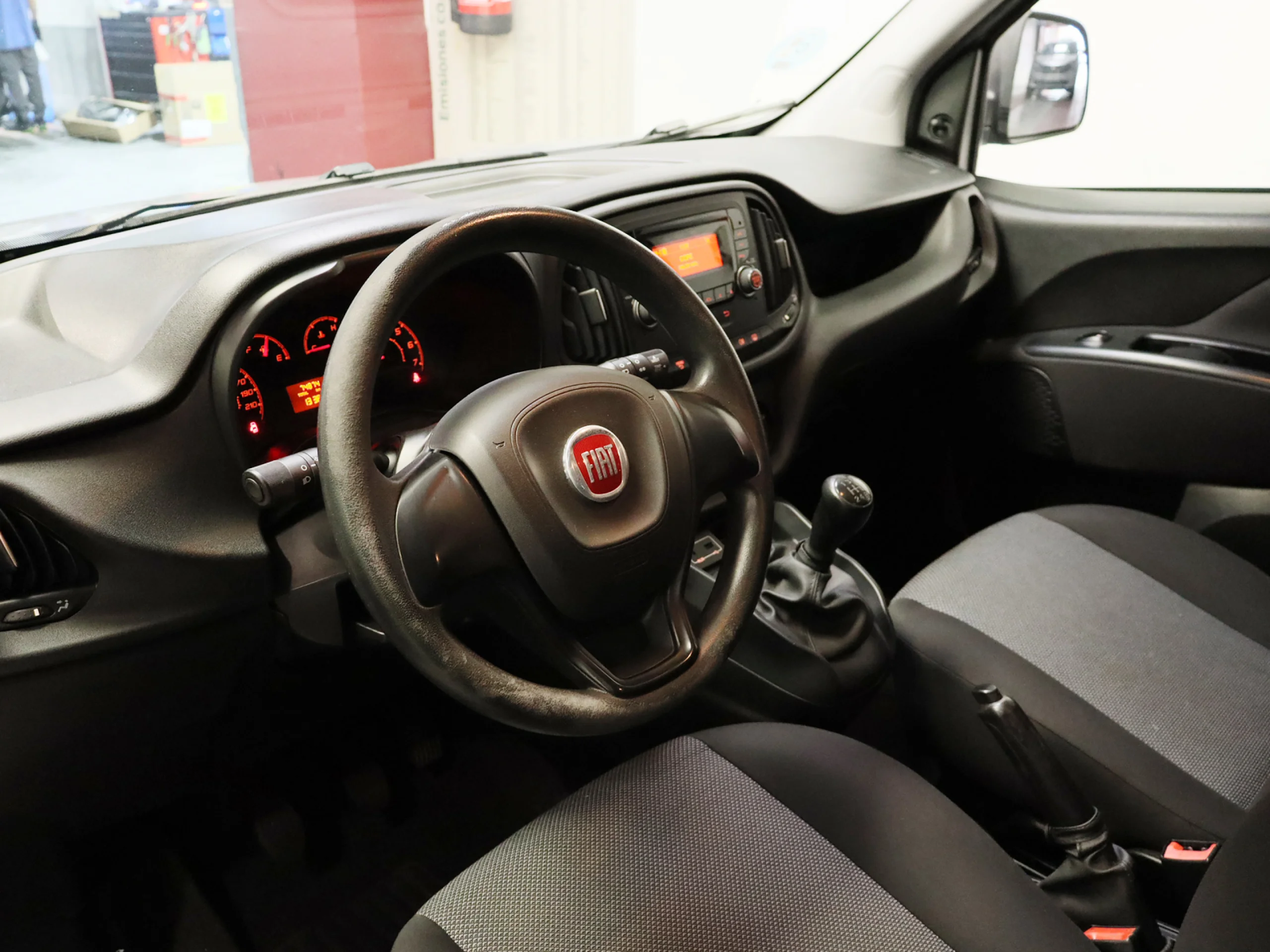 Fiat Dobló Panorama 1.6 Multijet Lounge 70 kW (95 CV) - Foto 3