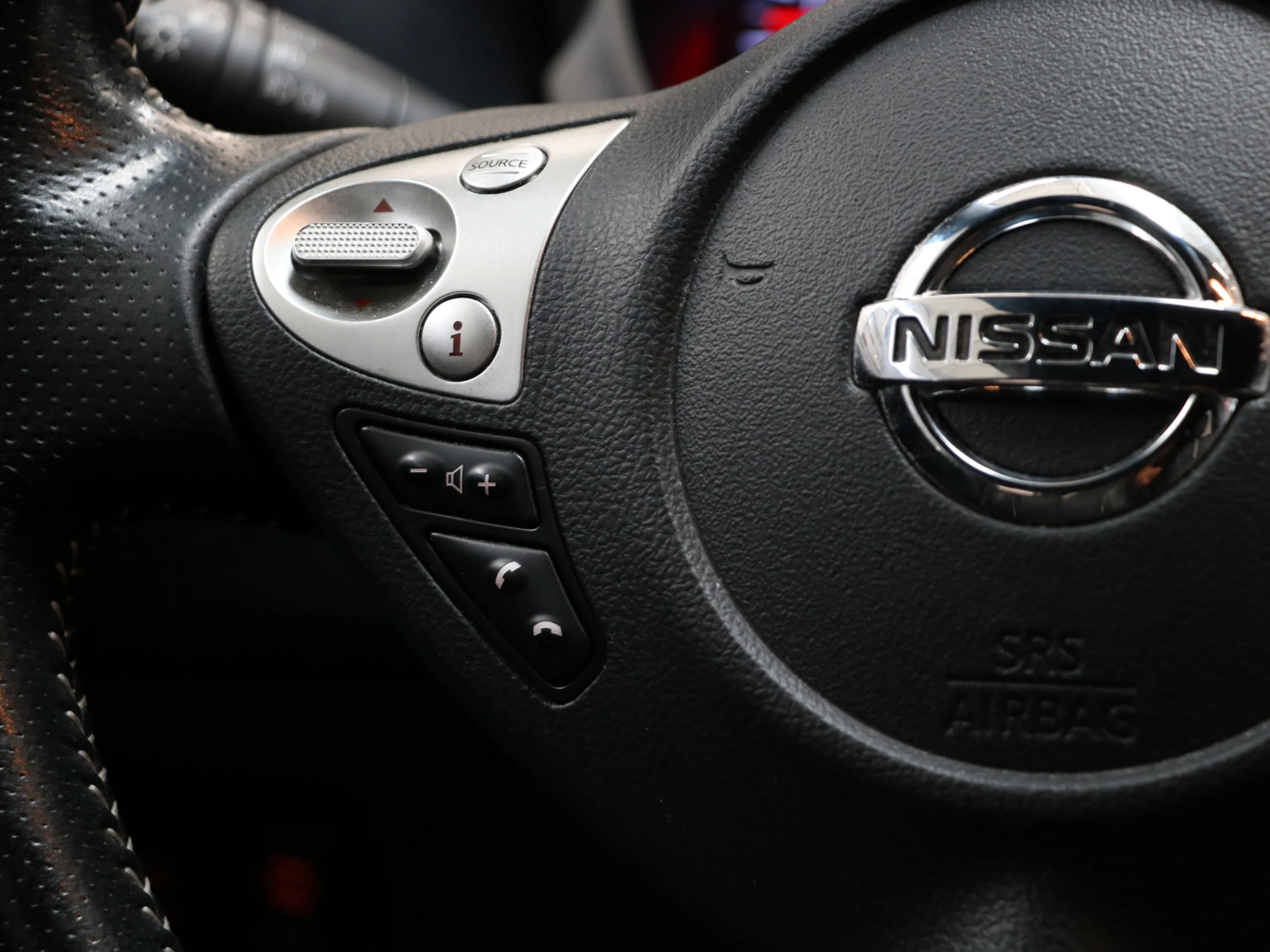 Nissan Juke 1.6 DIG-T Tekna 4x4 XTronic 140 kW (190 CV) - Foto 21