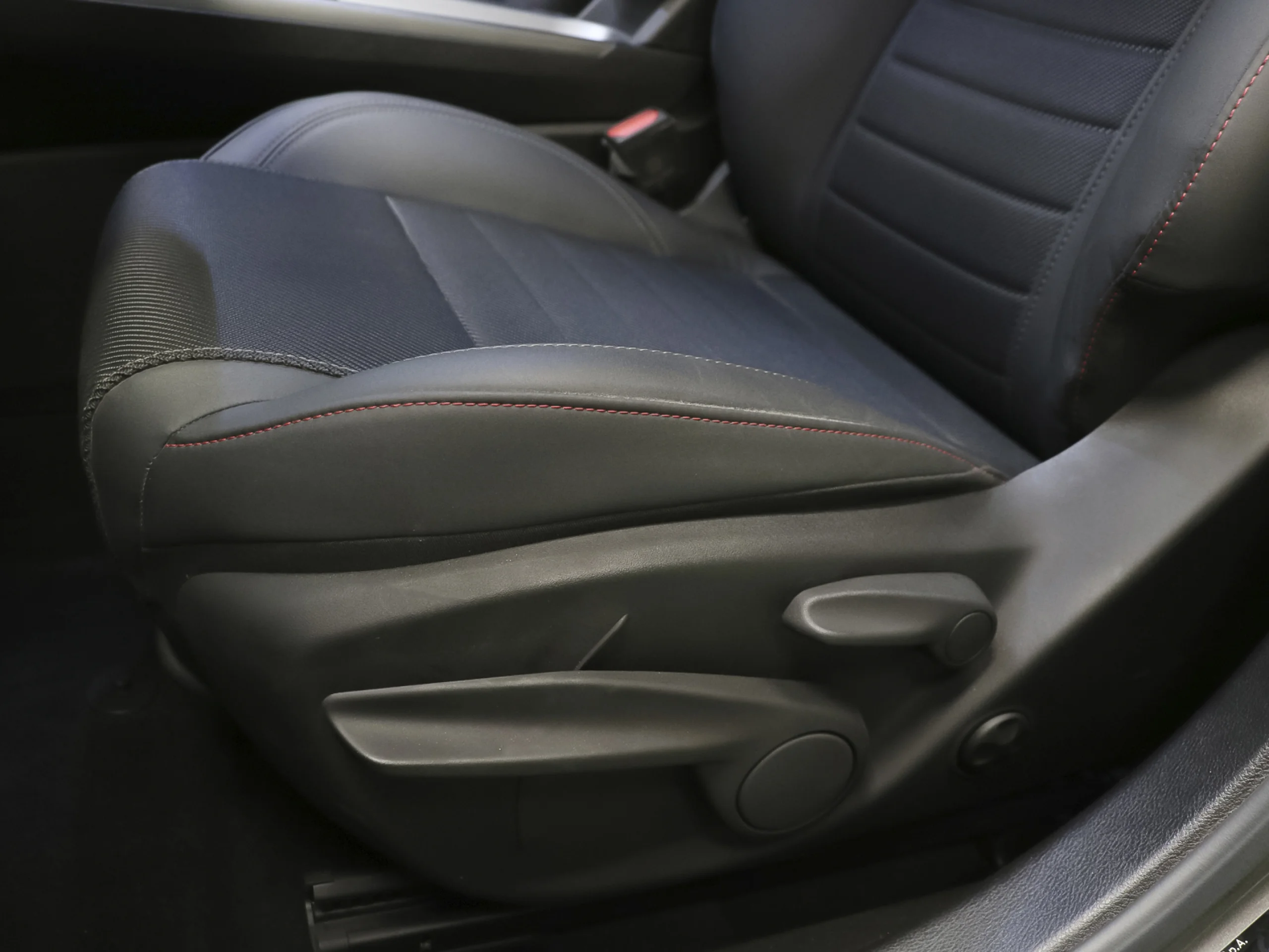 Alfa Romeo Tonale 1.6 DS Sprint FWD Auto 96 kW (130 CV) - Foto 8