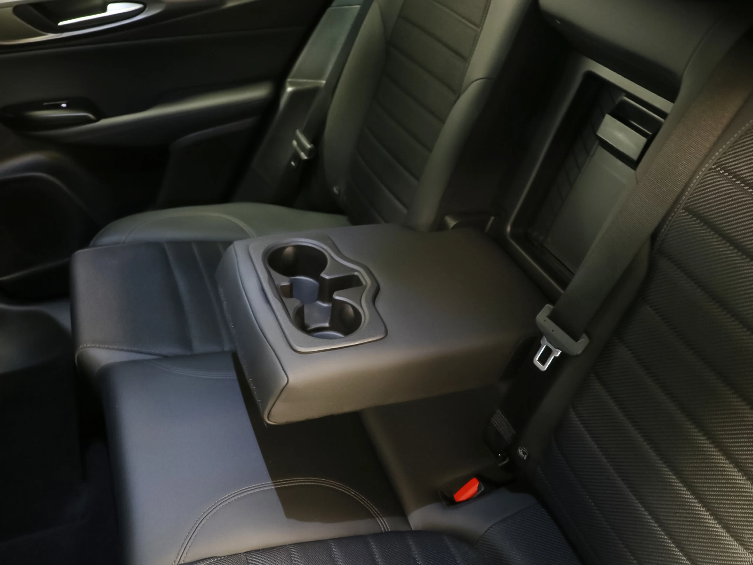 Alfa Romeo Tonale 1.6 DS Sprint FWD Auto 96 kW (130 CV) - Foto 11