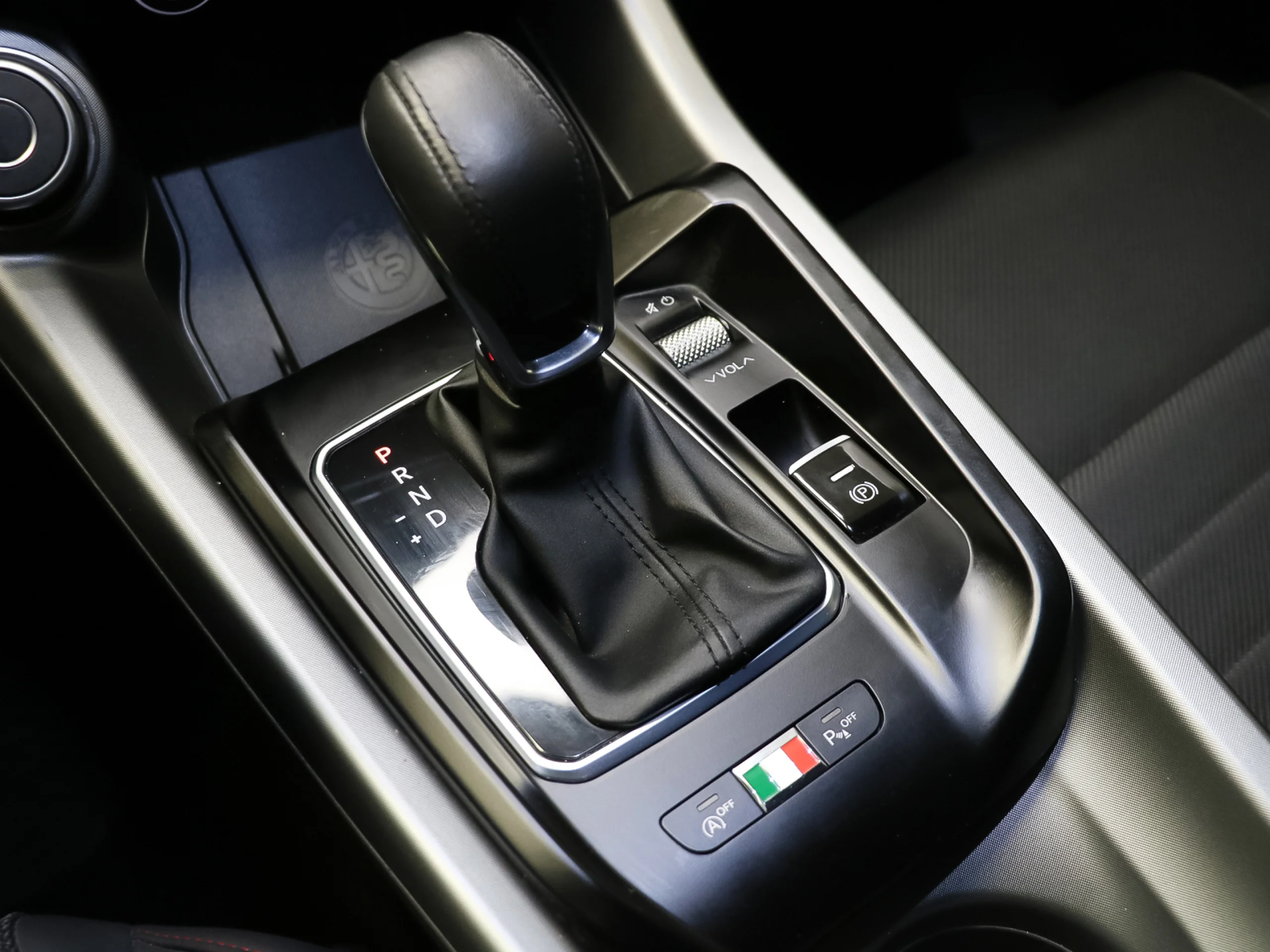 Alfa Romeo Tonale 1.6 DS Sprint FWD Auto 96 kW (130 CV) - Foto 23