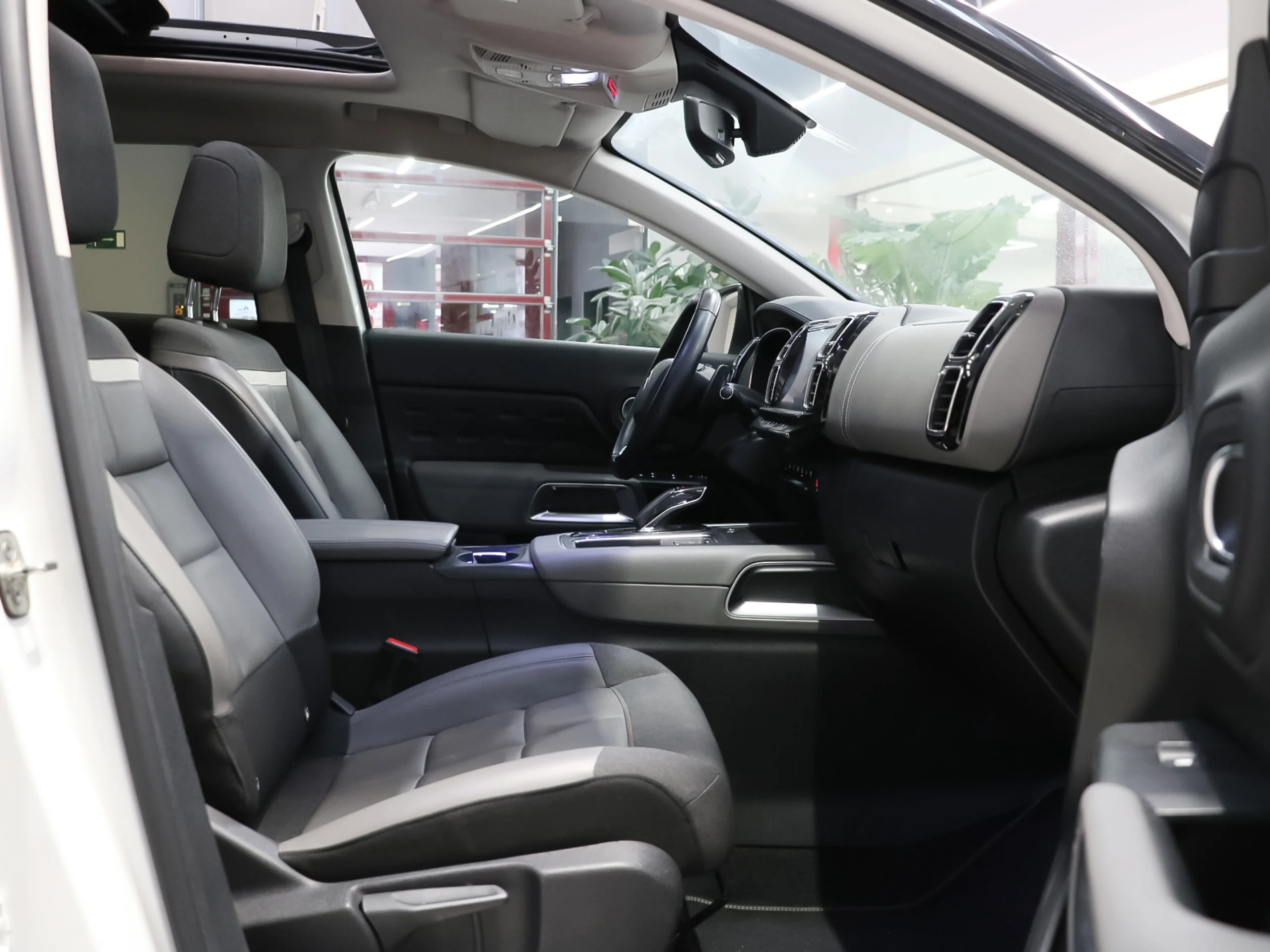 Citroen C5 Aircross Hybrid 225 Shine e-EAT8 165 kW (225 CV) - Foto 6