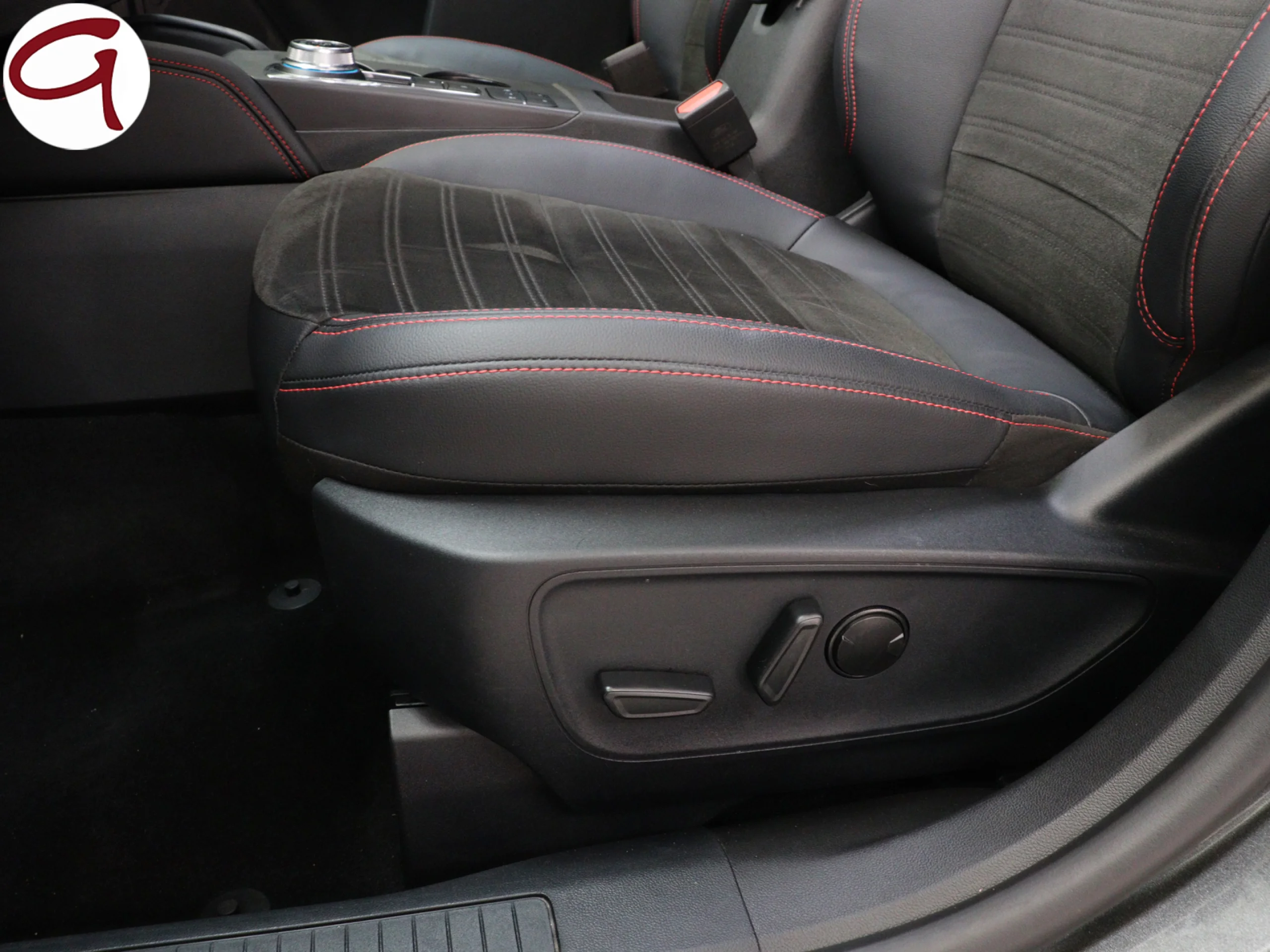 Ford Kuga 2.5 Duratec PHEV ST-Line X Auto 165 kW (225 CV) - Foto 6