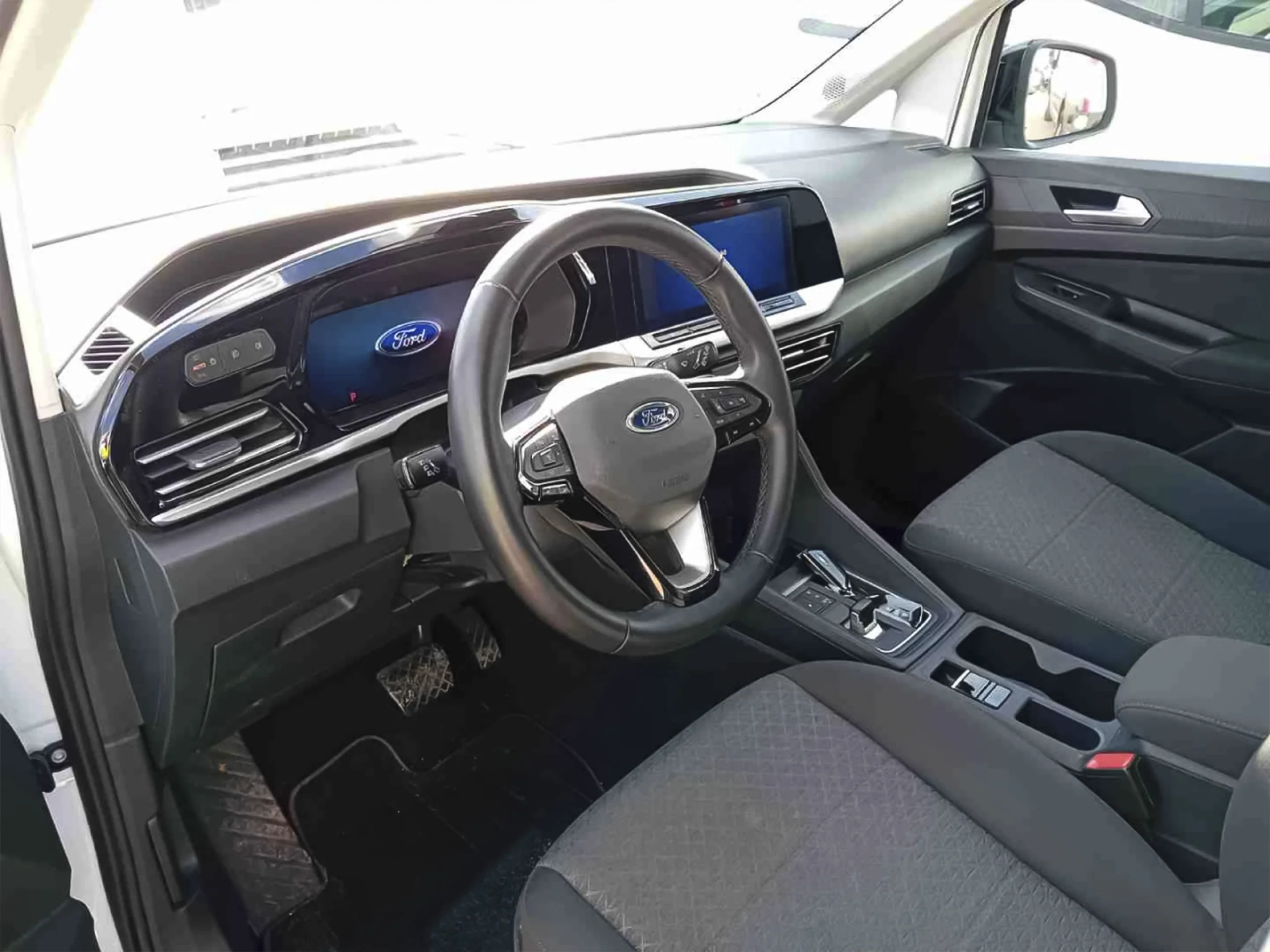 Ford Grand Tourneo Connect 2.0 Ecoblue Titanium Auto 90 kW (122 CV) - Foto 3