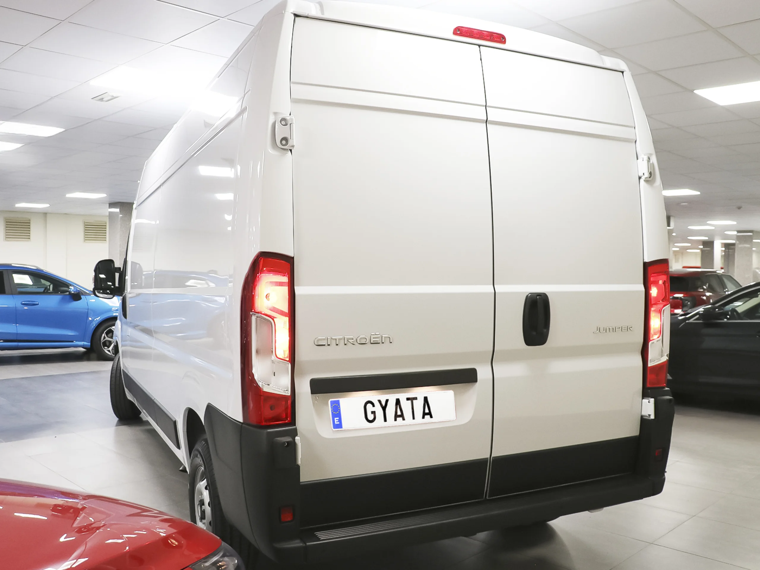 Citroen Jumper Furgon BlueHDi 140 S&S 35 L3H2 103 kW (140 CV) - Foto 3