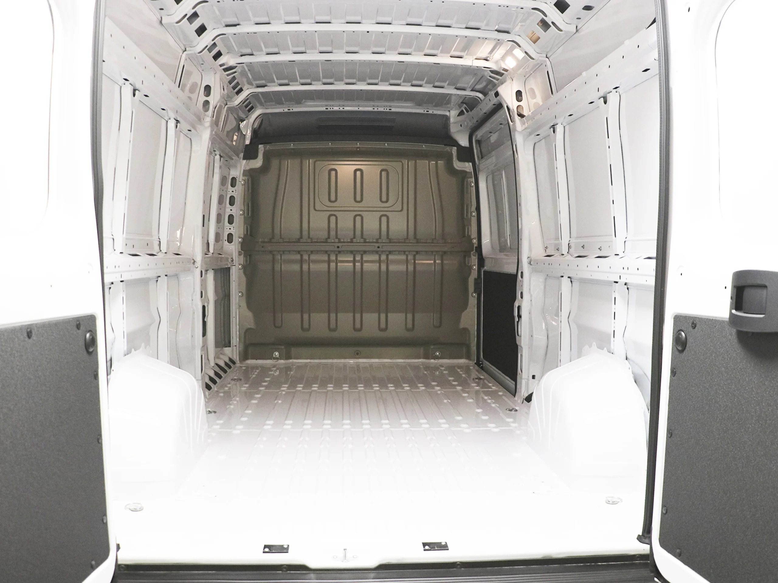 Citroen Jumper Furgon BlueHDi 140 S&S 35 L3H2 103 kW (140 CV) - Foto 27