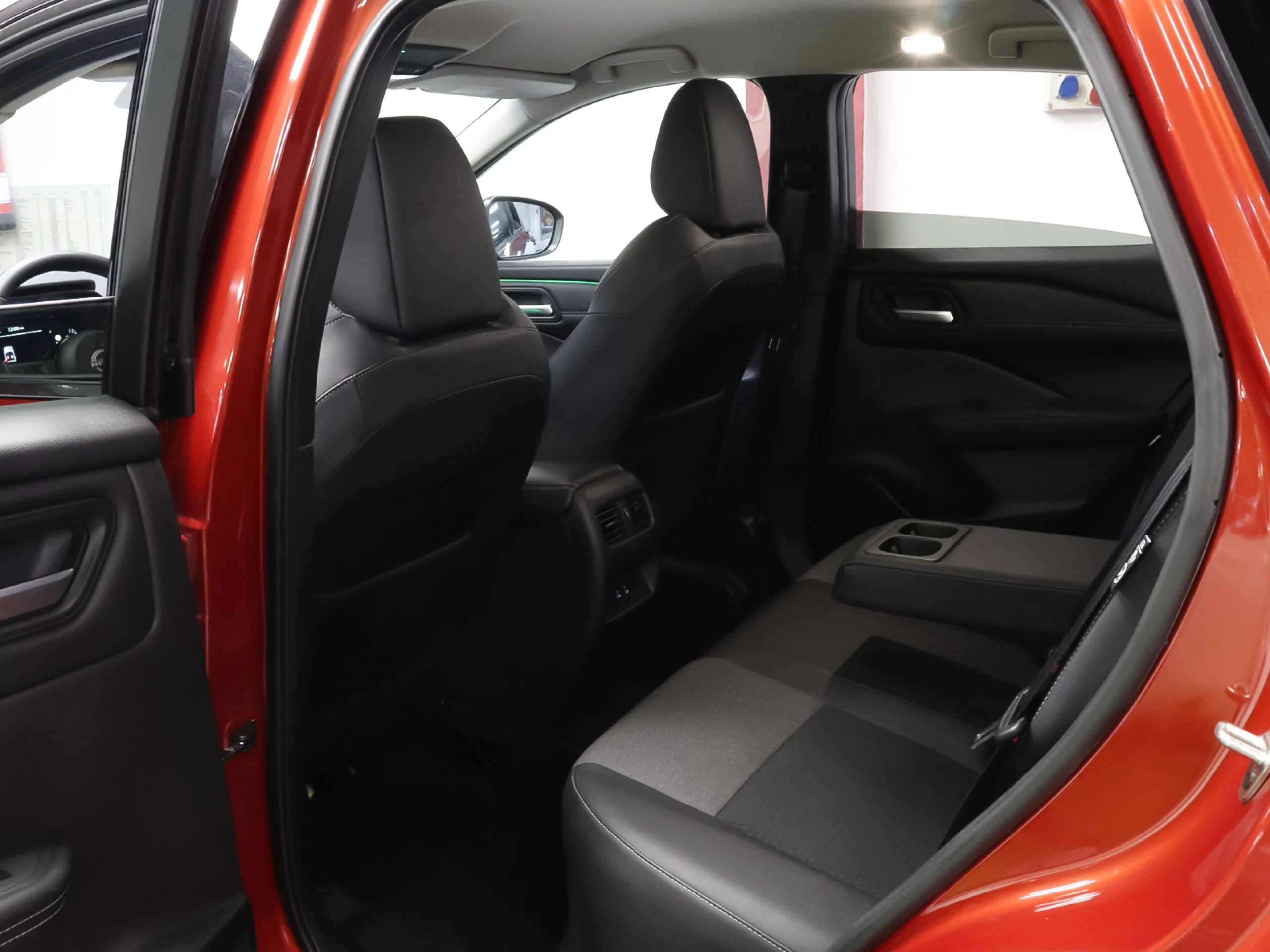 Nissan Qashqai DIG-T 160 N-Connecta 4x2 CVT 116 kW (158 CV) - Foto 6