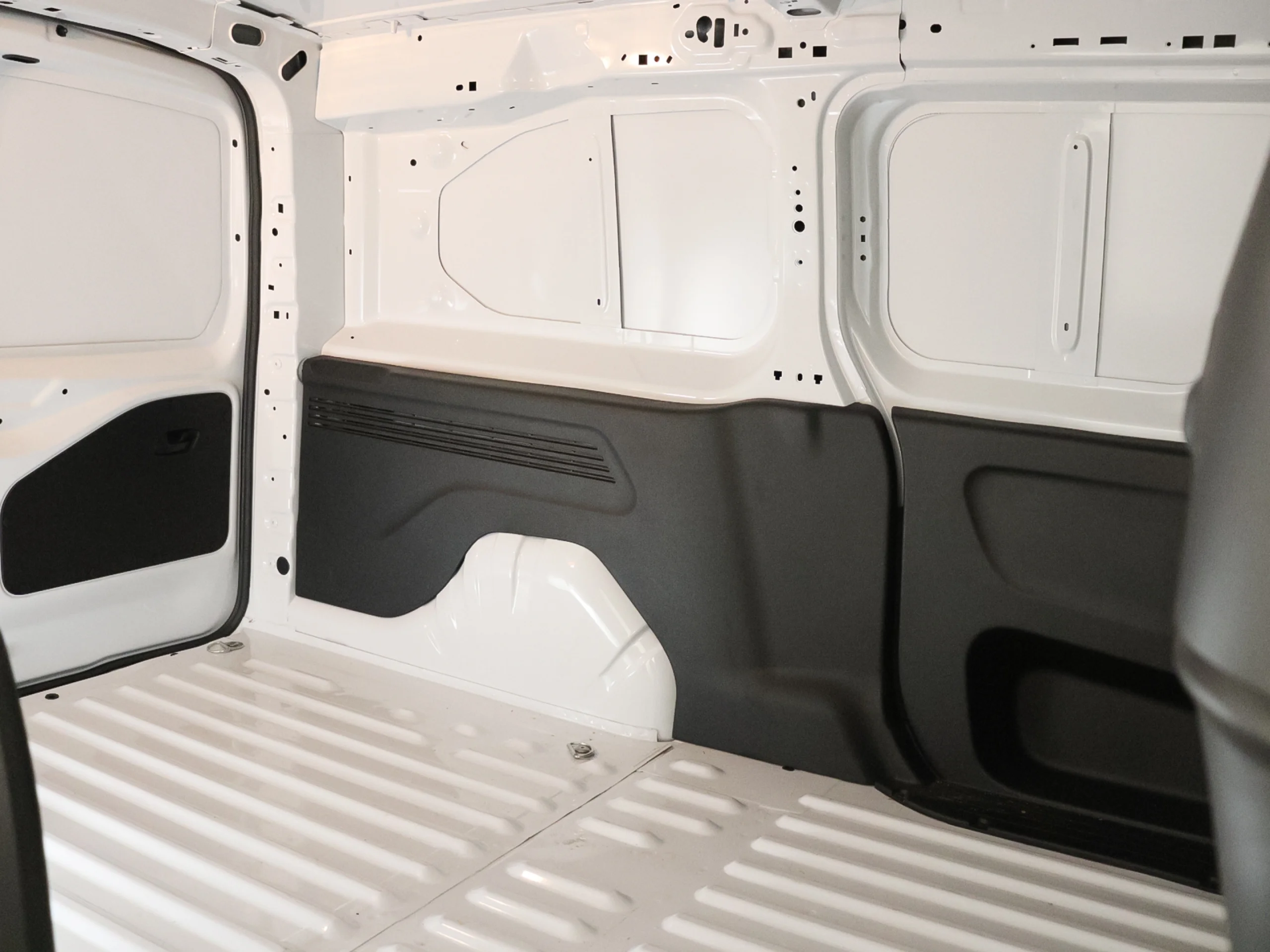 Fiat E-Doblò Furgón Maxi 50kWh L2H1 100 kW (136 CV) - Foto 27