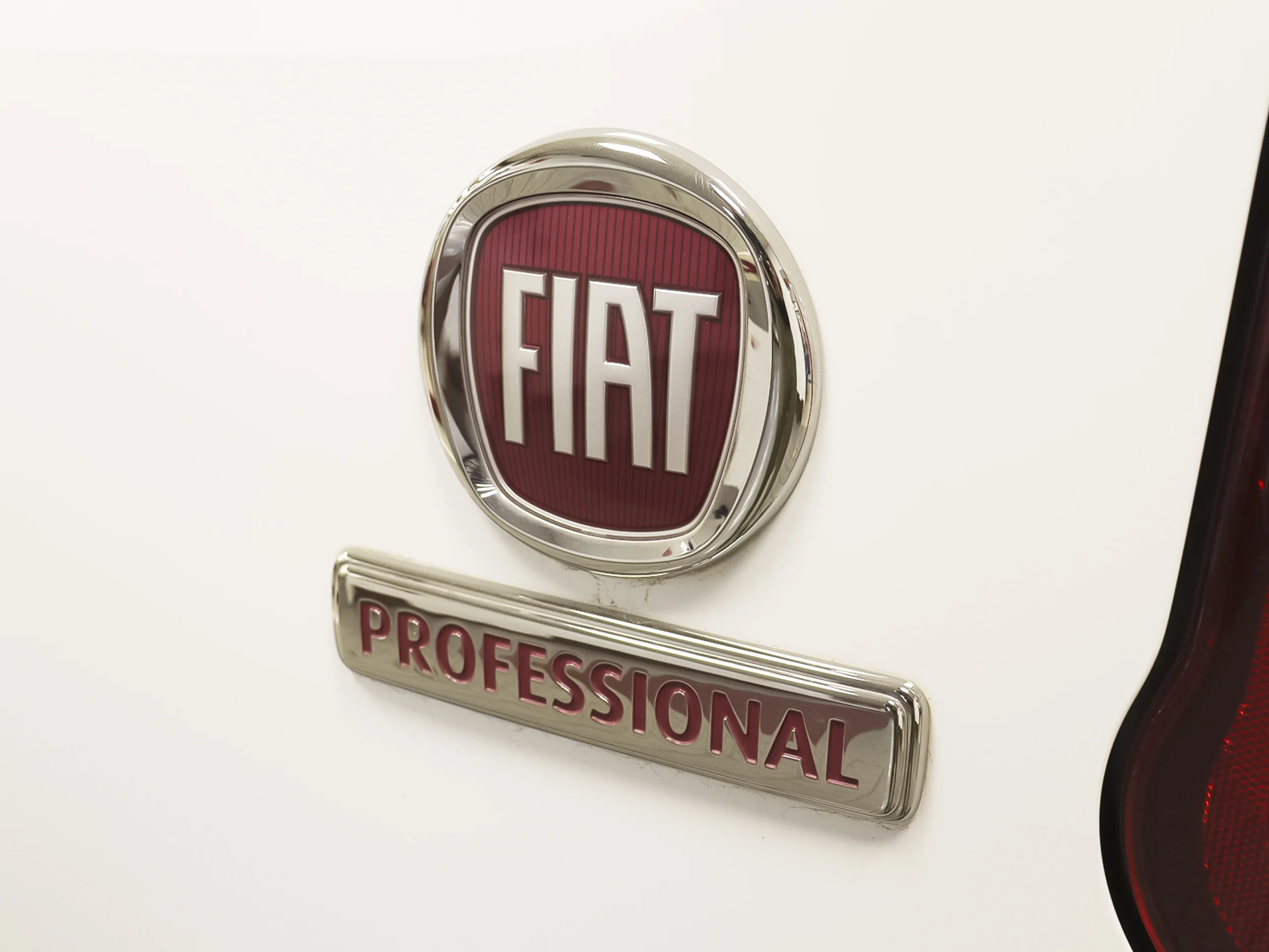 Fiat E-Doblò Furgón Maxi 50kWh L2H1 100 kW (136 CV) - Foto 29