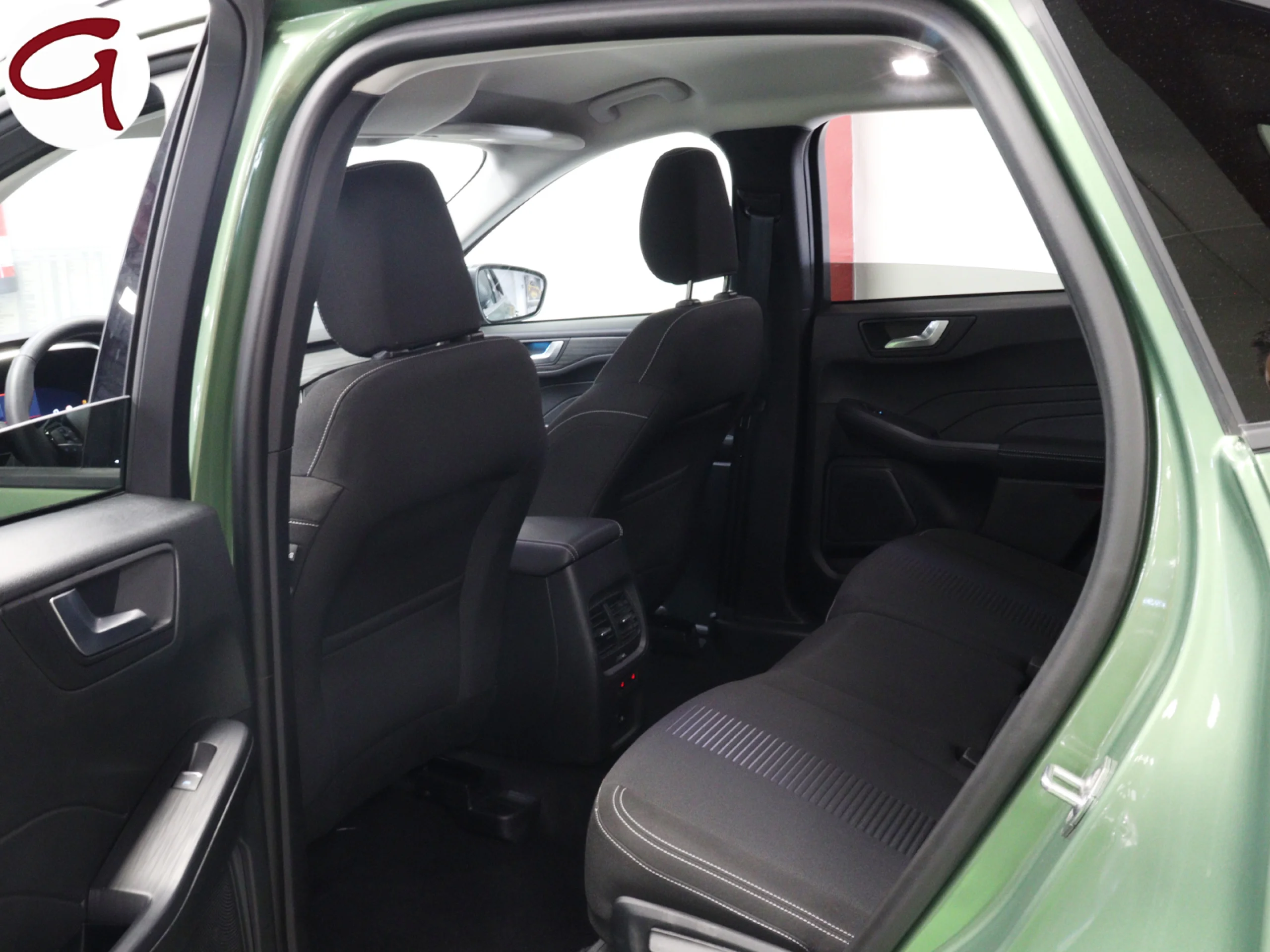 Ford Kuga 2.5 Duratec FHEV Active Auto 132 kW (180 CV) - Foto 5