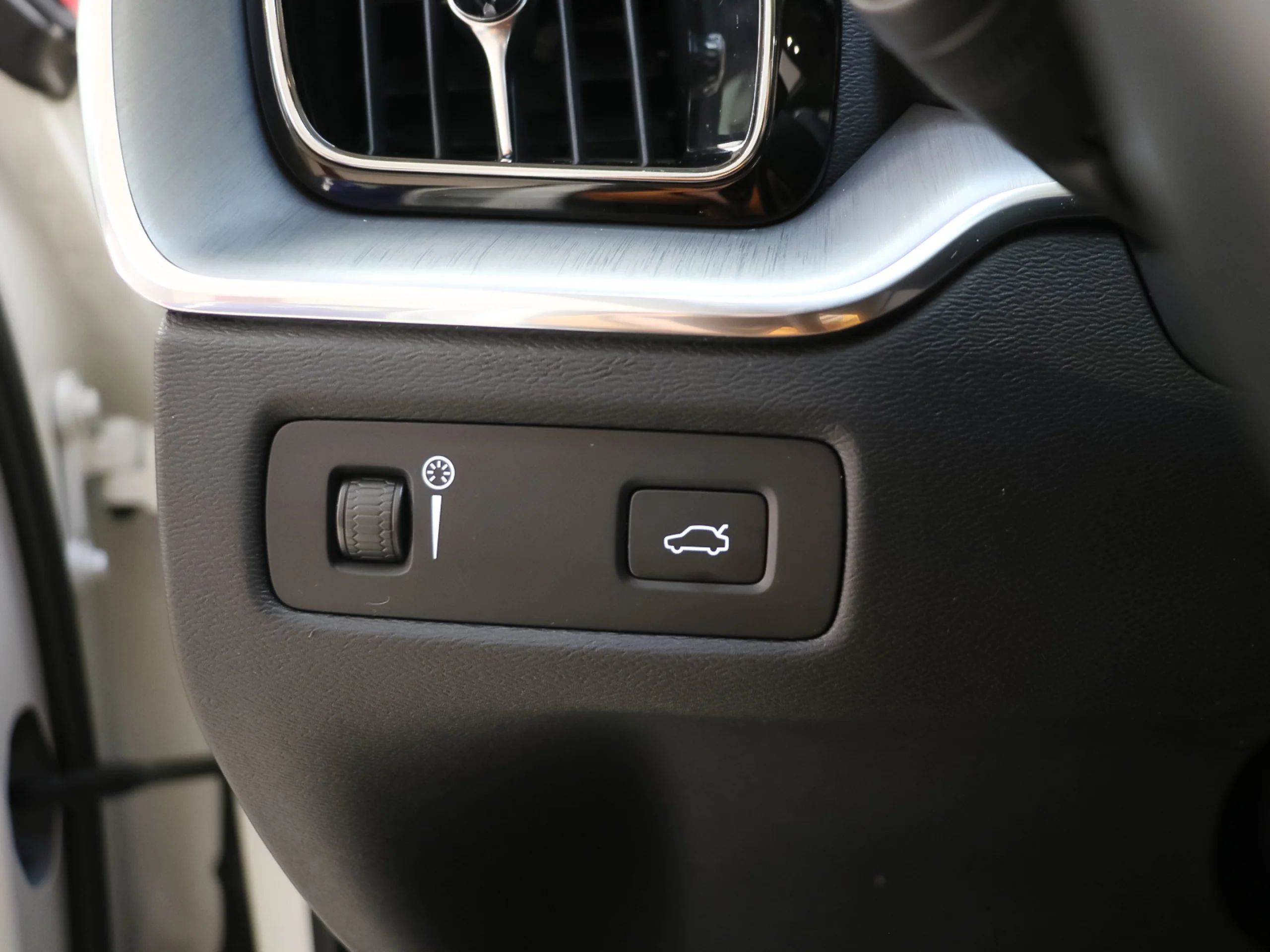 Volvo XC60 B4 D Momentum Pro Auto 145 kW (197 CV) - Foto 33