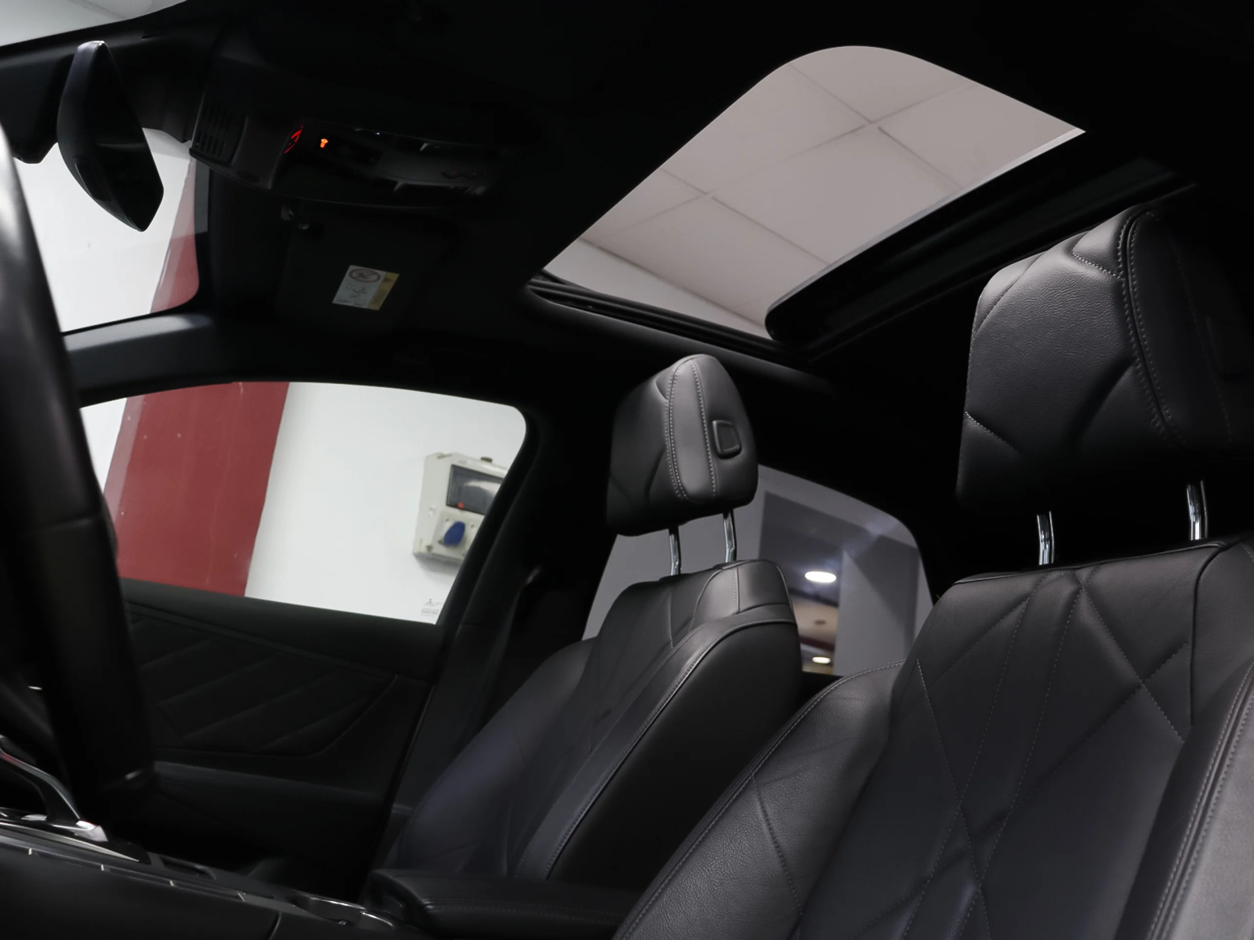 DS DS7 Crossback E-Tense 225 Ligne Noire Auto 165 kW (225 CV) - Foto 4